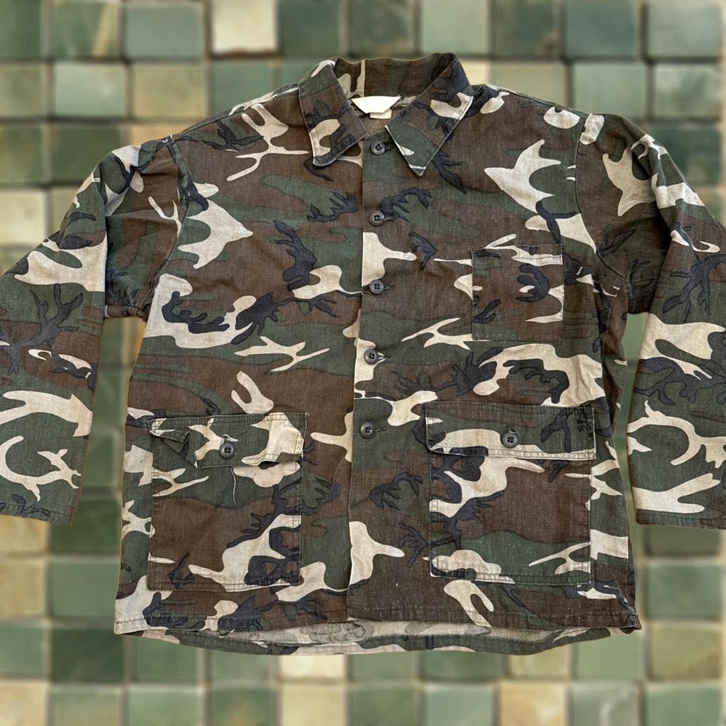 Vintage VINTAGE Ranger Camo Shirt L Men's Button-Front Hunting Single Stitch Military Shirt Size US L / EU 52-54 / 3 - 1 Thumbnail