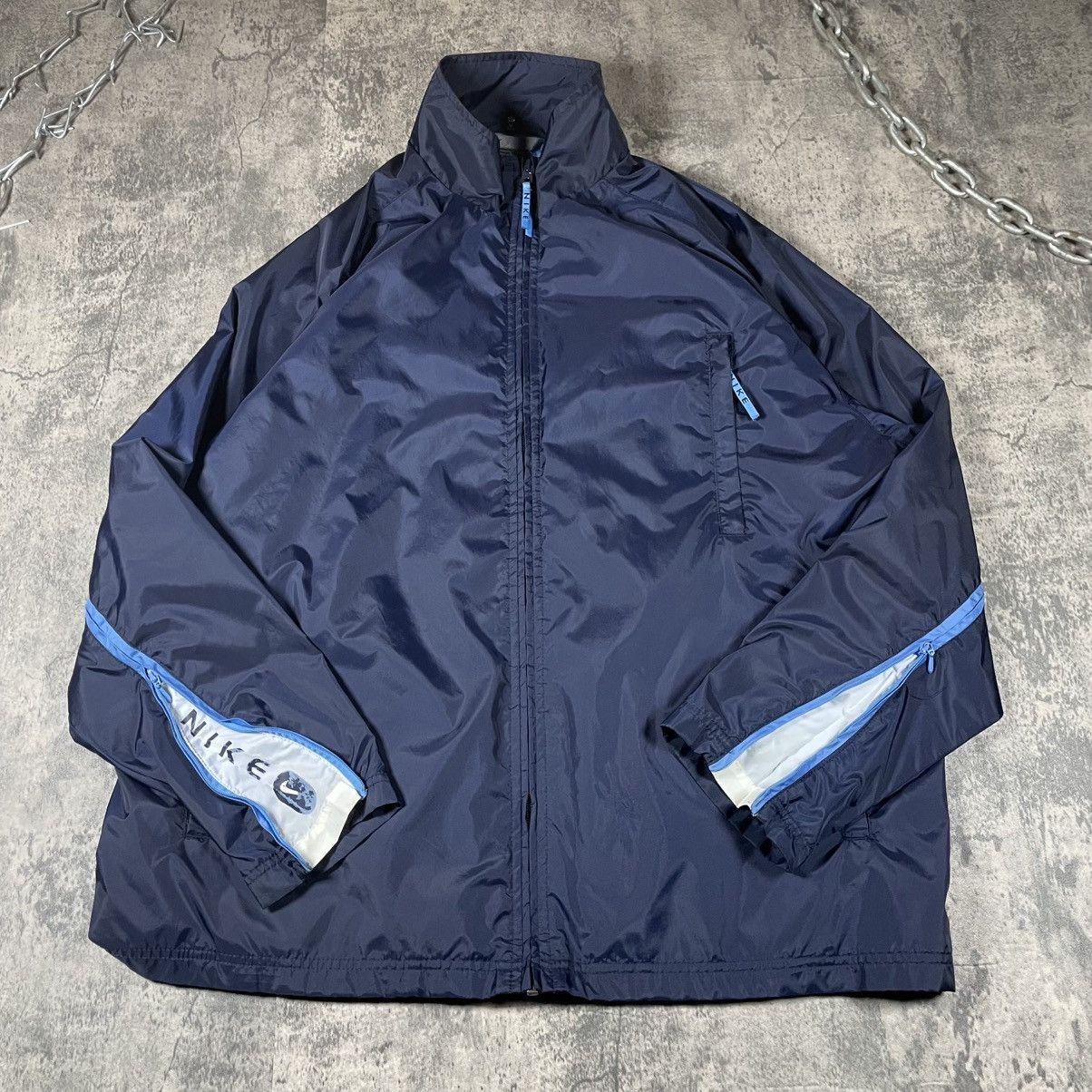 Nike Nike Y2K Windbreaker with flare cuffs Size US L / EU 52-54 / 3 - 1 Thumbnail