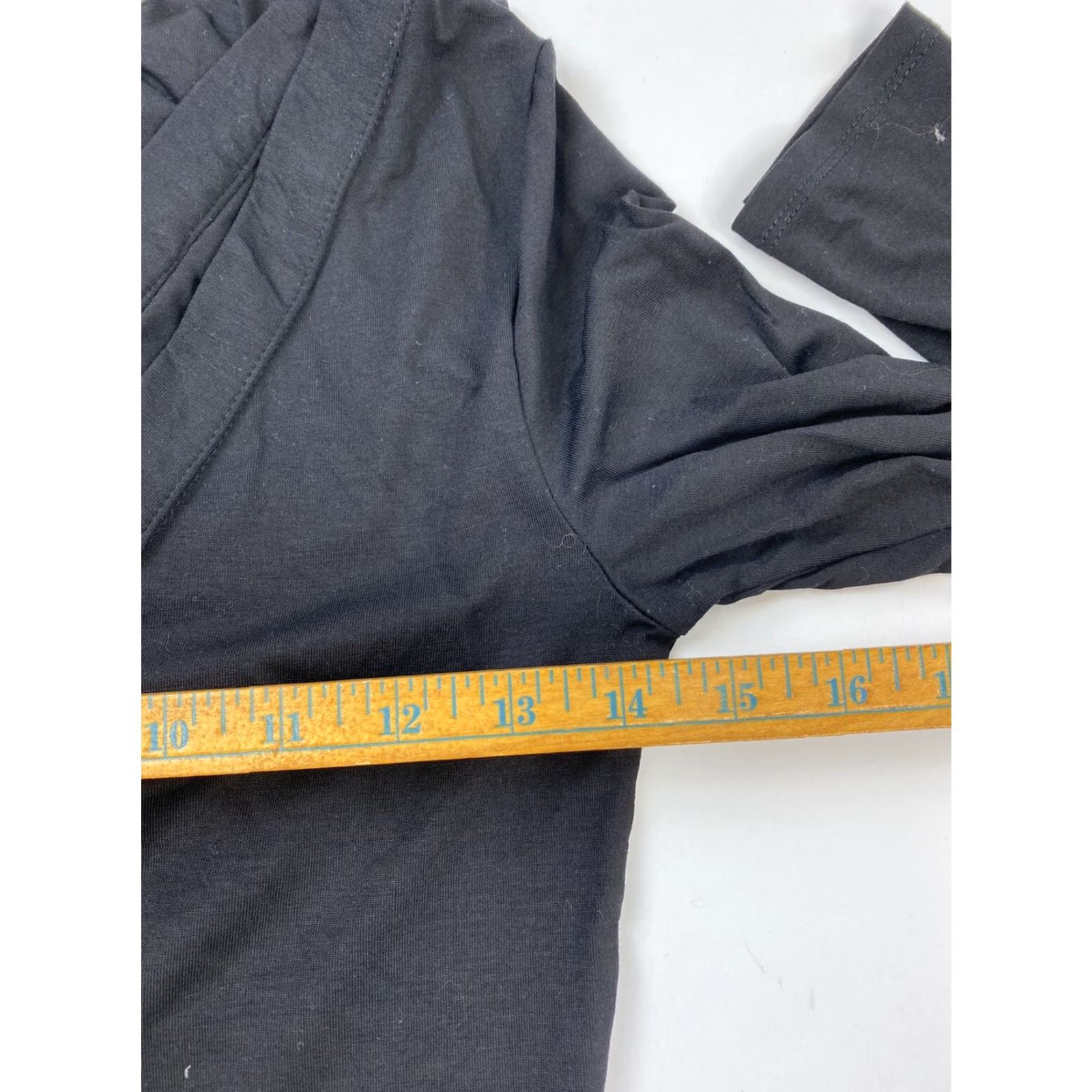 White House Black Market White House Black Market Blouse Women XS Black 3/4 Sleeve V-Neck Size XS / US 0-2 / IT 36-38 - 5 Thumbnail
