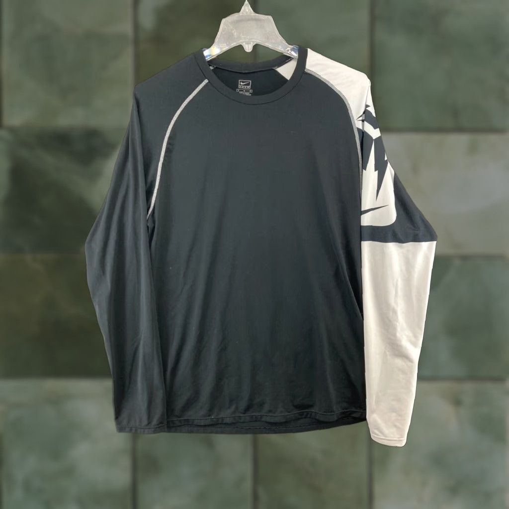 Nike Nike Team Mens Shirt Athletic Long Sleeve M Black Size US M / EU 48-50 / 2 - 1 Thumbnail