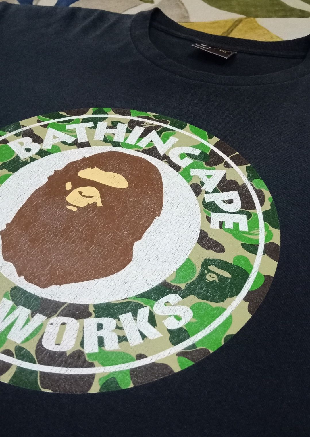 Bape × Vintage Vintage Bathing Ape Busy Works Camo Logo T-shirt Size US XL / EU 56 / 4 - 8 Thumbnail