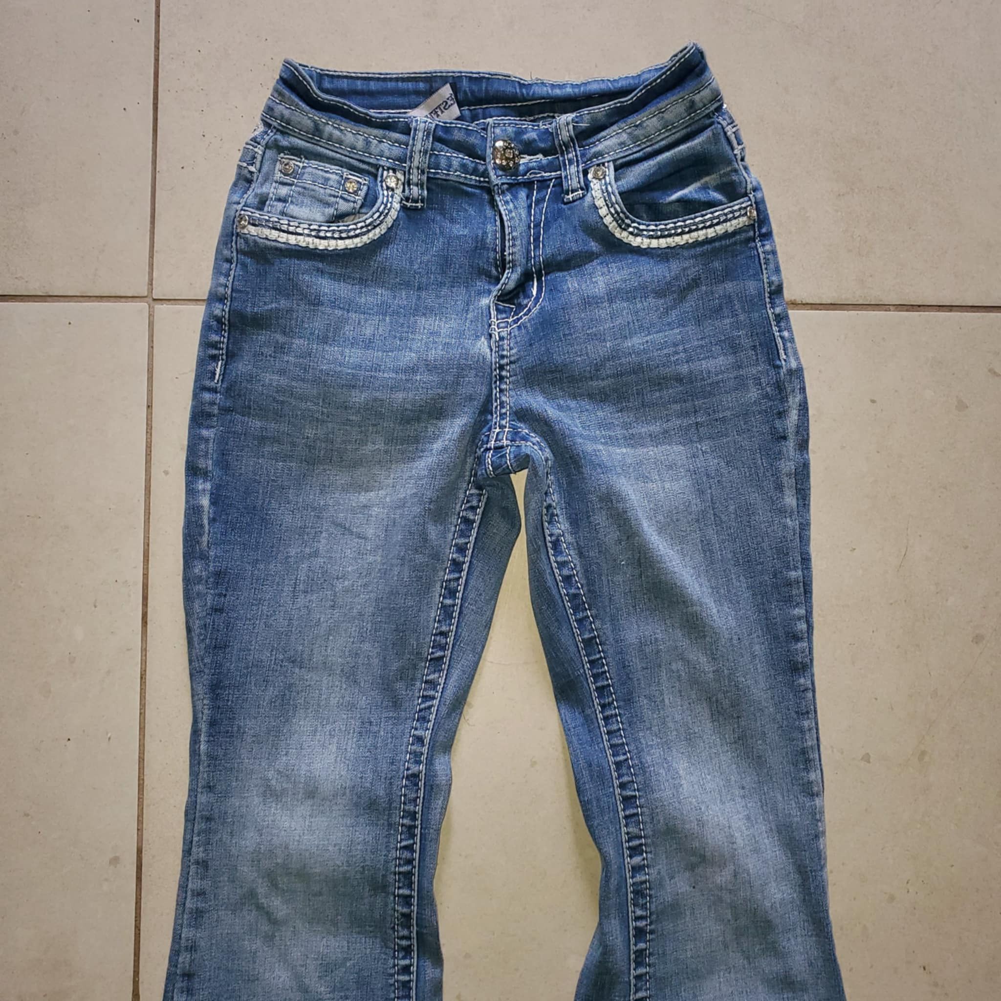 Rock Revival Westfield Eagle Jeans Blue Flared Mid Rise Rhinestones Size 24" / US 00 / IT 34 - 7 Thumbnail
