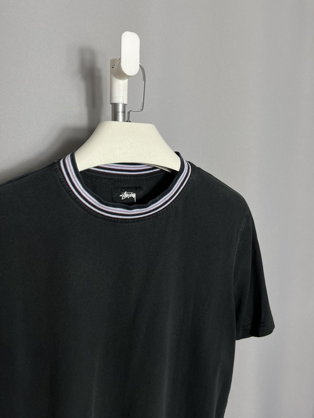 Stussy Vintage Stussy Mens t-shirt black cotton y2k neck striped Size US S / EU 44-46 / 1 - 3 Thumbnail