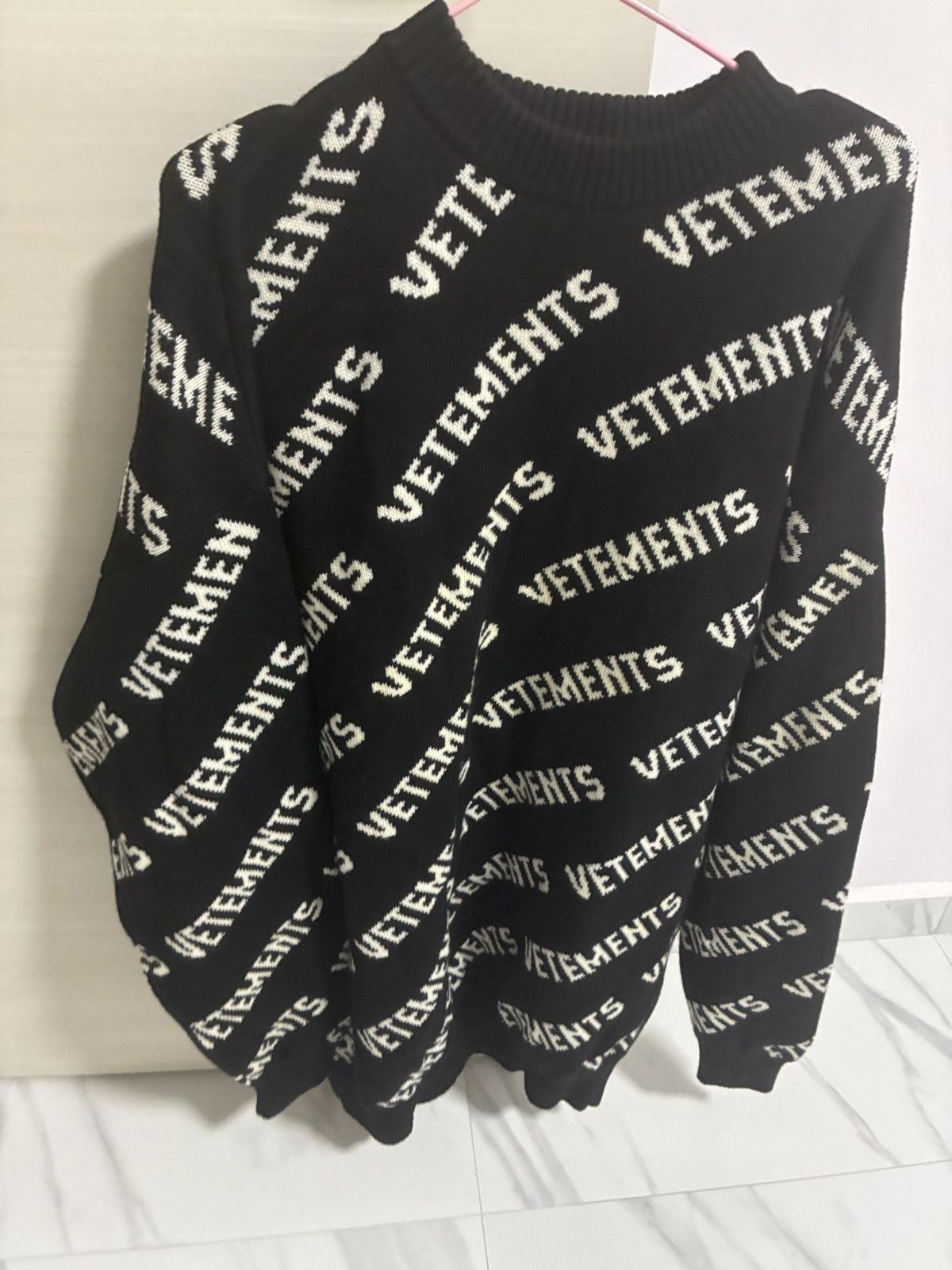Vetements Vetements All over Sweater Size US L / EU 52-54 / 3 - 1 Thumbnail