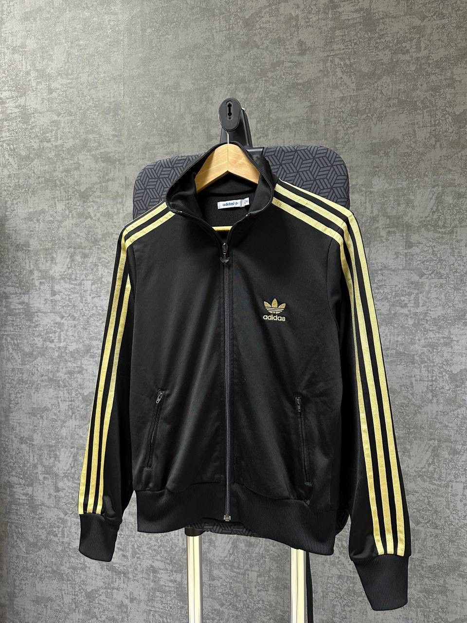 Adidas × Vintage Vintage Adidas Black Big Logo Full Zip Hoodie Size US M / EU 48-50 / 2 - 9 Thumbnail