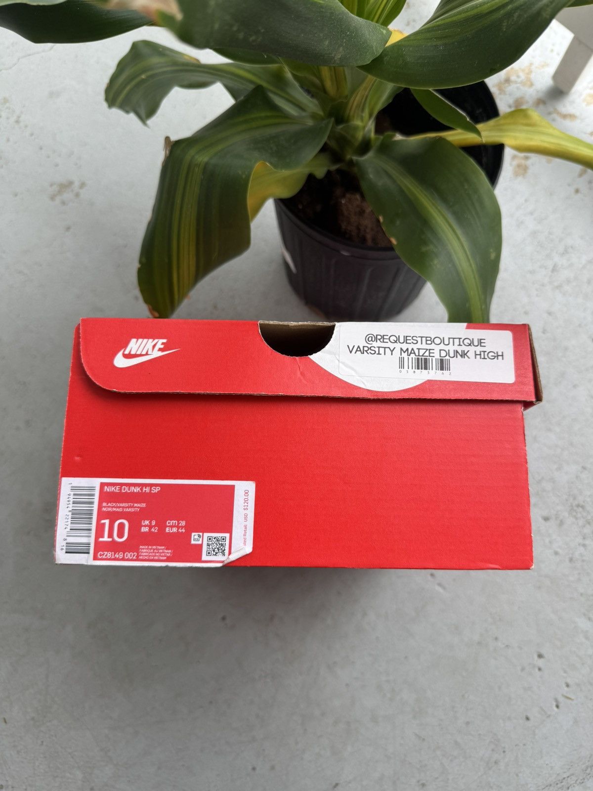 Nike Nike Dunk High Black Varsity Maize Men’s Sneakers Size US 10 / EU 43 - 12 Thumbnail
