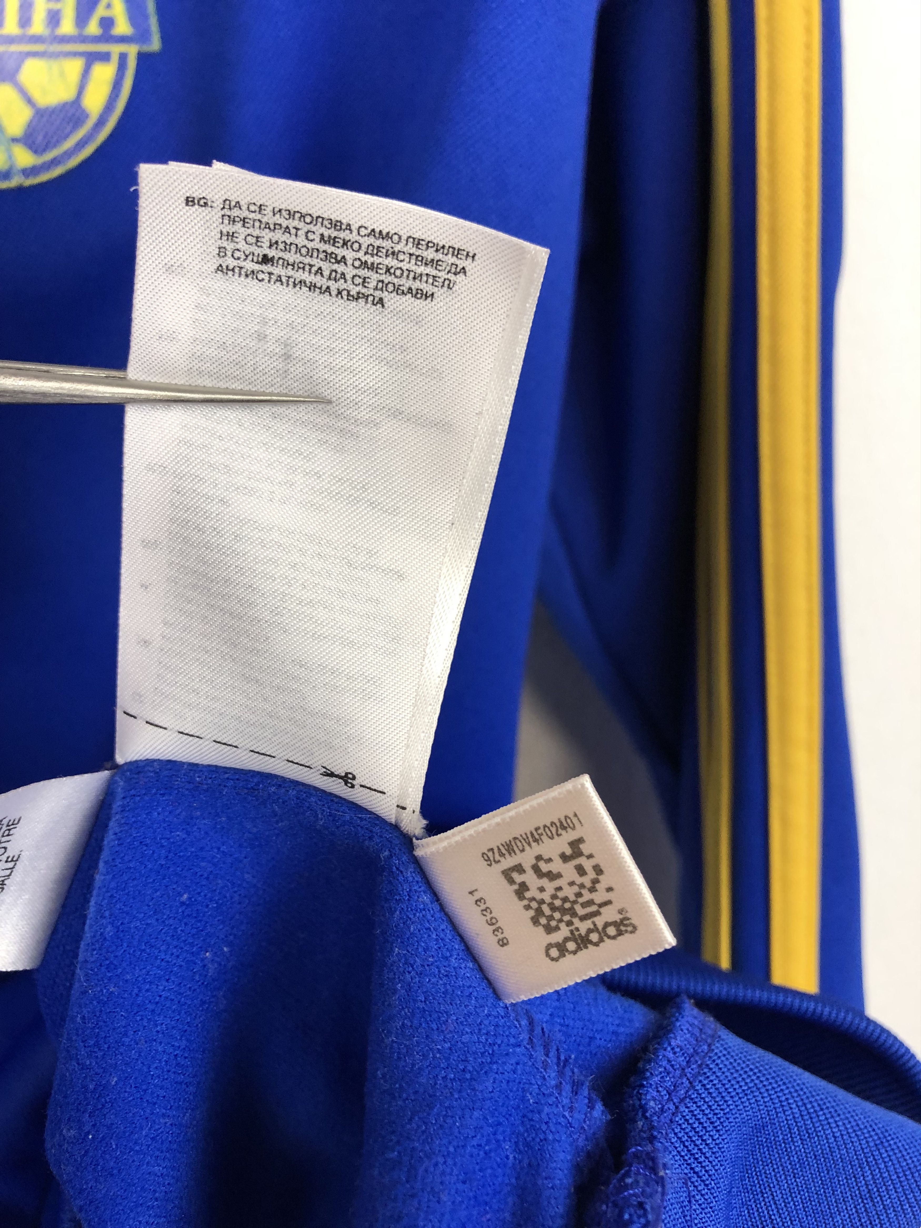 Adidas Vintage Adidas Ukraine Football Sweatshirt Women Soccer Size US M / EU 48-50 / 2 - 14 Thumbnail
