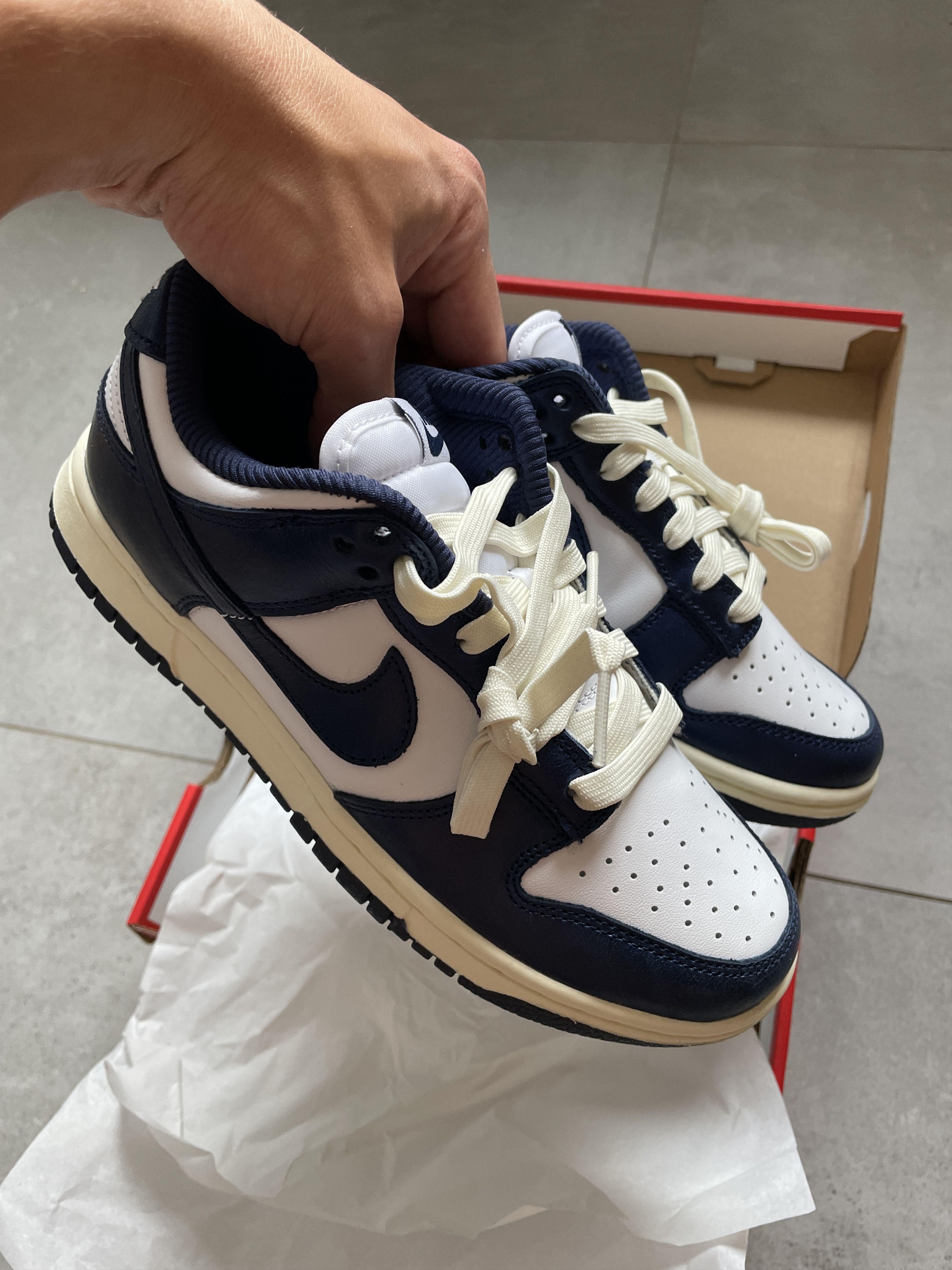 Nike NIKE DUNK LOW PRM VINTAGE MIDNIGHT NAVY Size US 5.5 / EU 38 - 1 Thumbnail