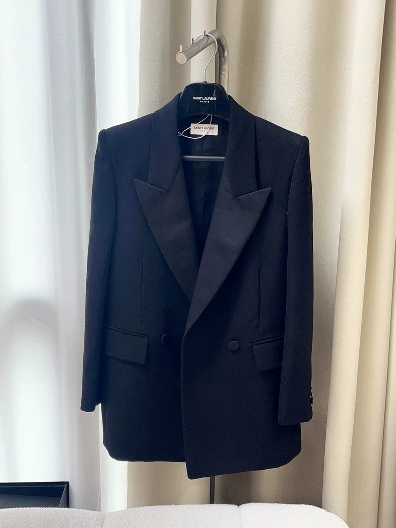 Saint Laurent Paris Saint Laurent Paris Black classic lapel blazer Size XS / US 0-2 / IT 36-38 - 1 Thumbnail