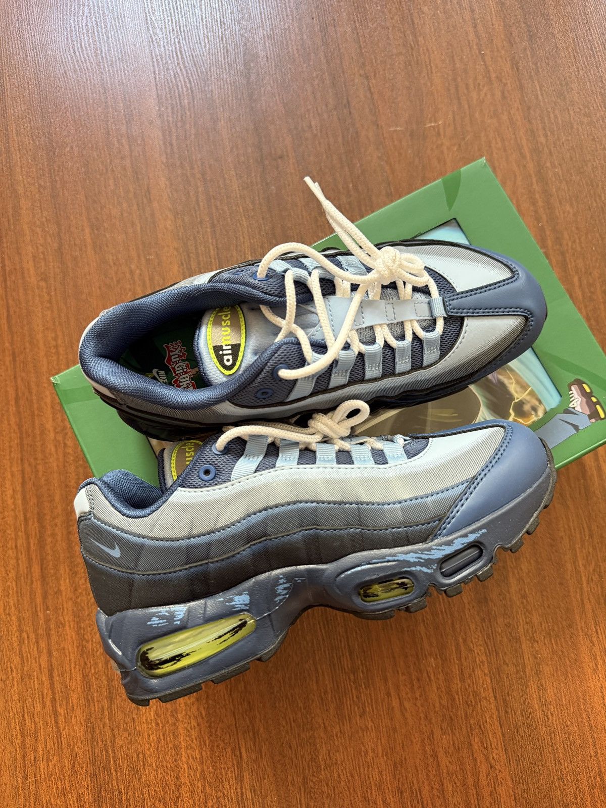 Nike Nike Air Max 95 x Yu-Gi-Oh! no promo card Size US 7 / IT 37 - 2 Thumbnail
