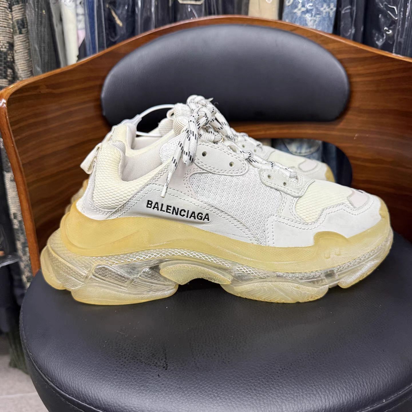 Balenciaga Balenciaga Triples Sneakers K15 Size US 7 / EU 40 - 4 Thumbnail