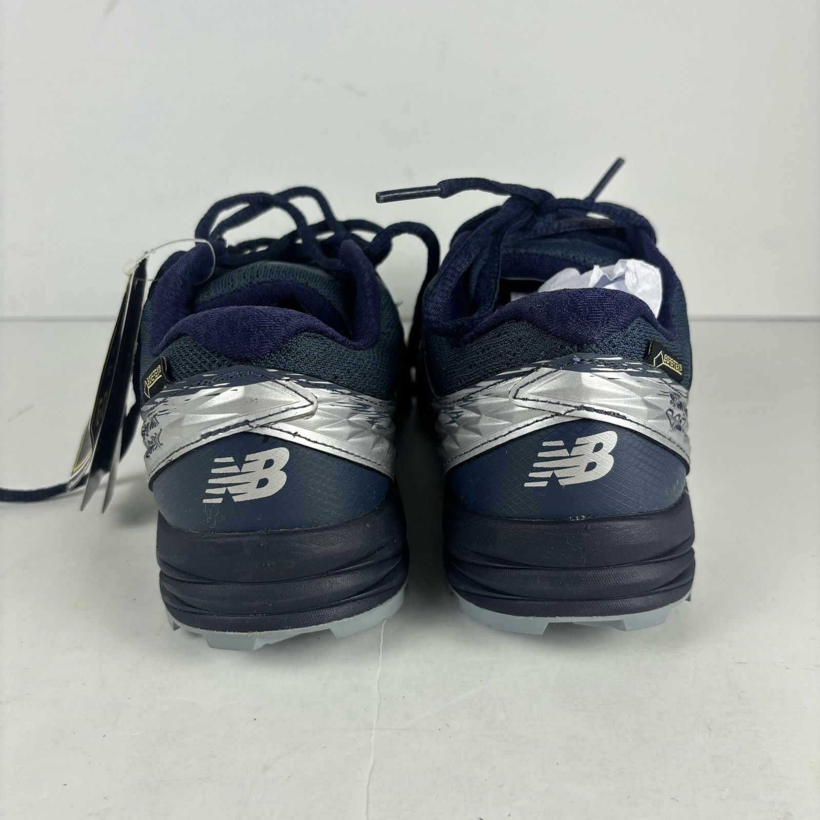 New Balance New Balance Summit Q.O.M. Gore-tex Trail Shoes Womens 6 NEW Size US 6 / IT 36 - 5 Thumbnail