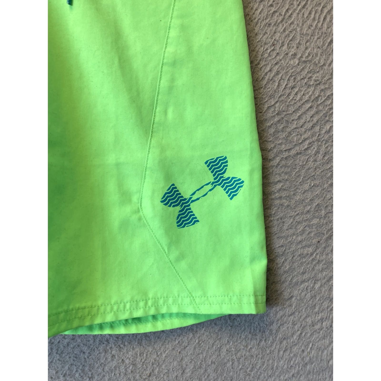 Under Armour VINTAGE Under Armour Men's Swim Board Shorts 9" Shorebreak Green, Lime Green/44-64, Regular, Men's Bottoms Size US 27 - 2 Thumbnail