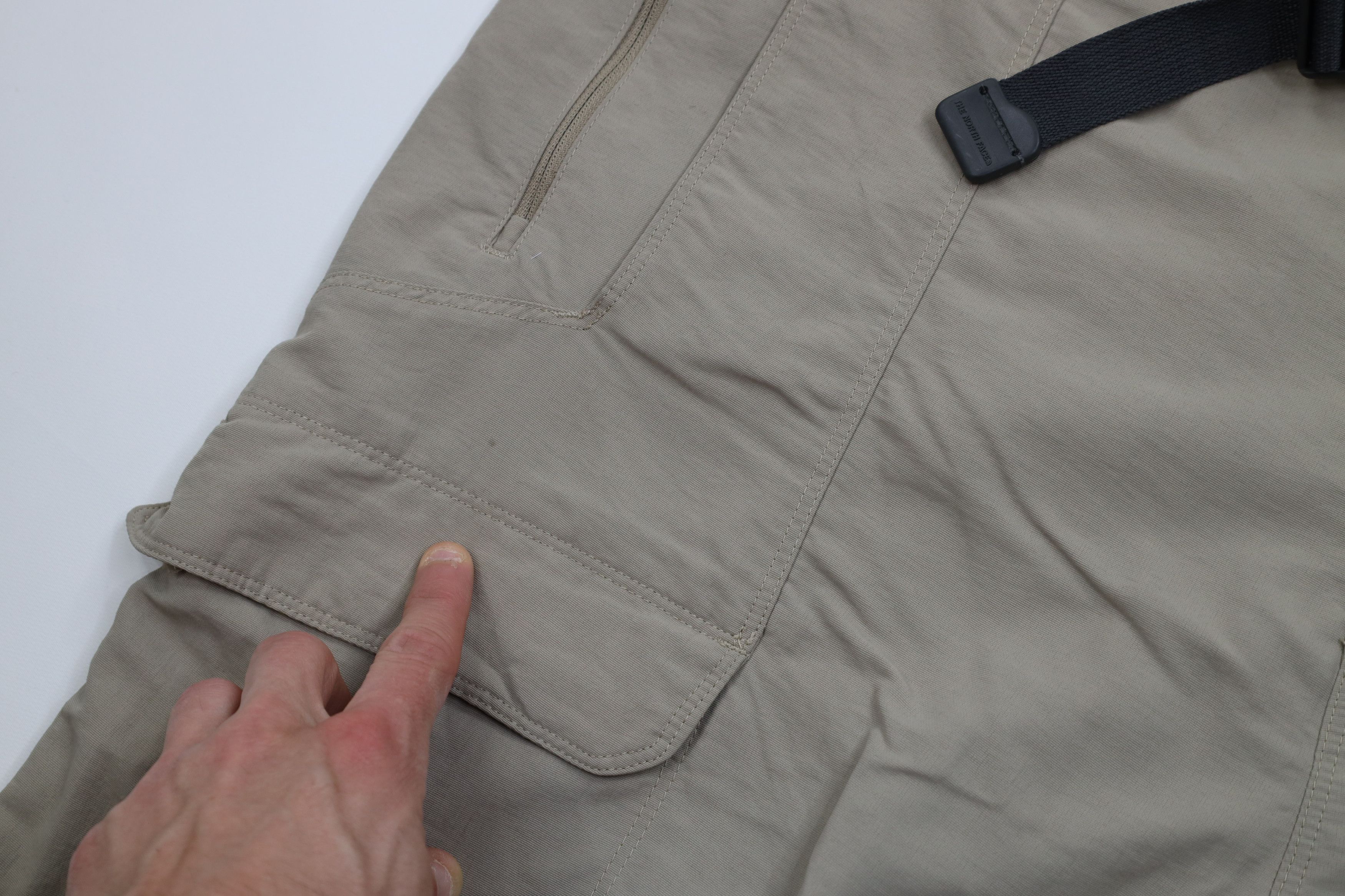 The North Face Vintage The North Face Wide Leg Convertible Cargo Pants Size US 38 / EU 54 - 8 Thumbnail