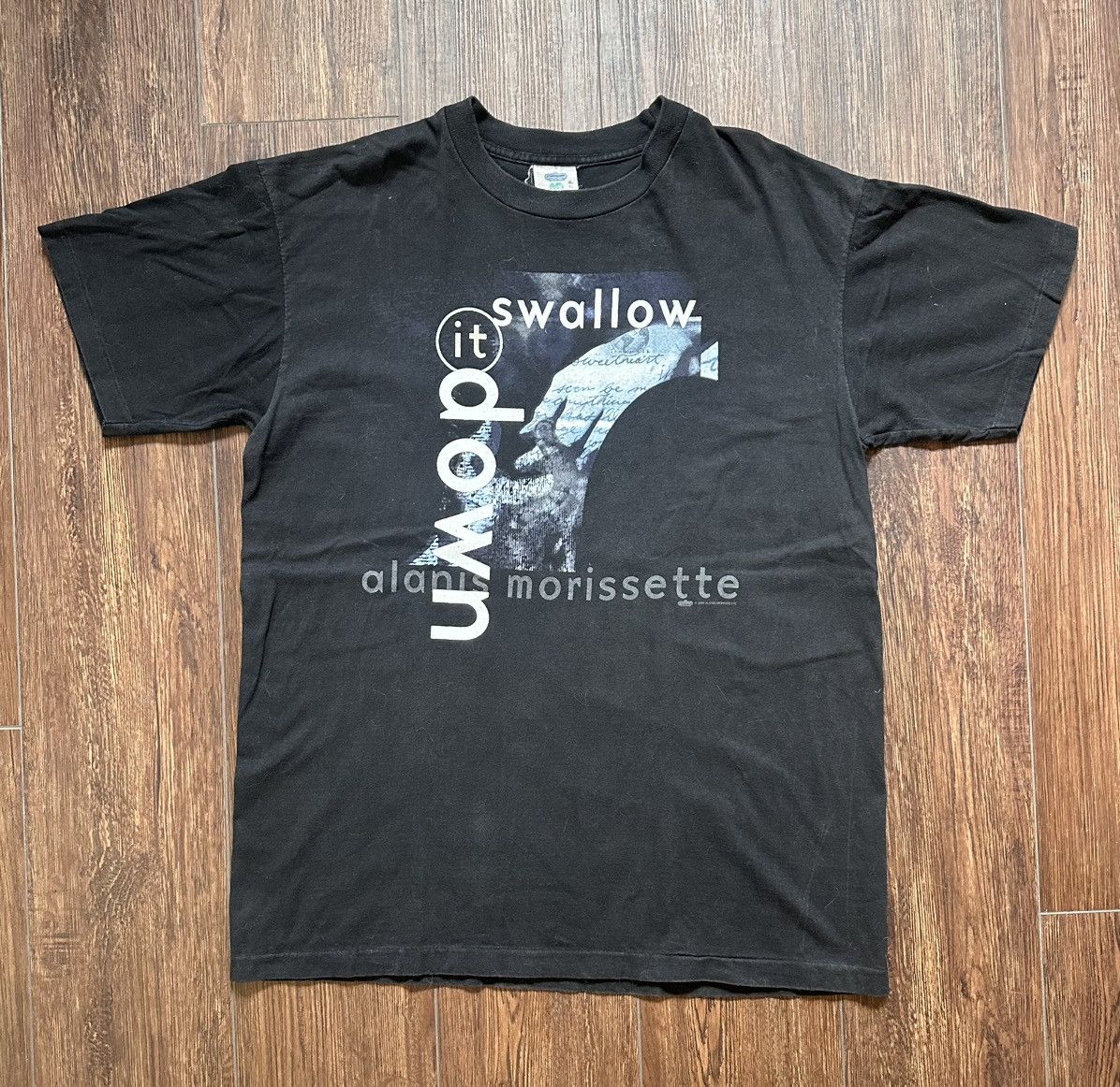 Vintage Vintage Alanis Morissette Tour shirt Size US XL / EU 56 / 4 - 1 Thumbnail