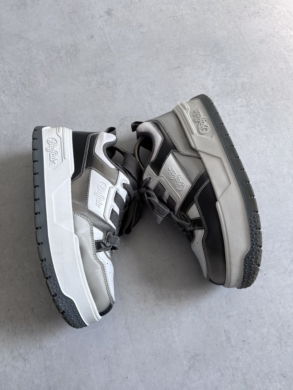Buffalo London Buffalo London Platform Reflective Unisex Y2K Sneakers Size US 9 / IT 39 - 3 Thumbnail