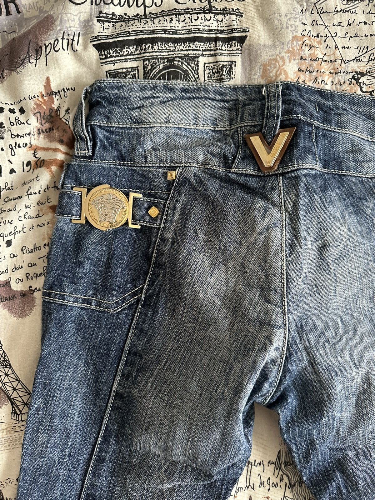 Versace × Vintage Versace Jeans Vintage Size 27" / US 4 / IT 40 - 13 Thumbnail