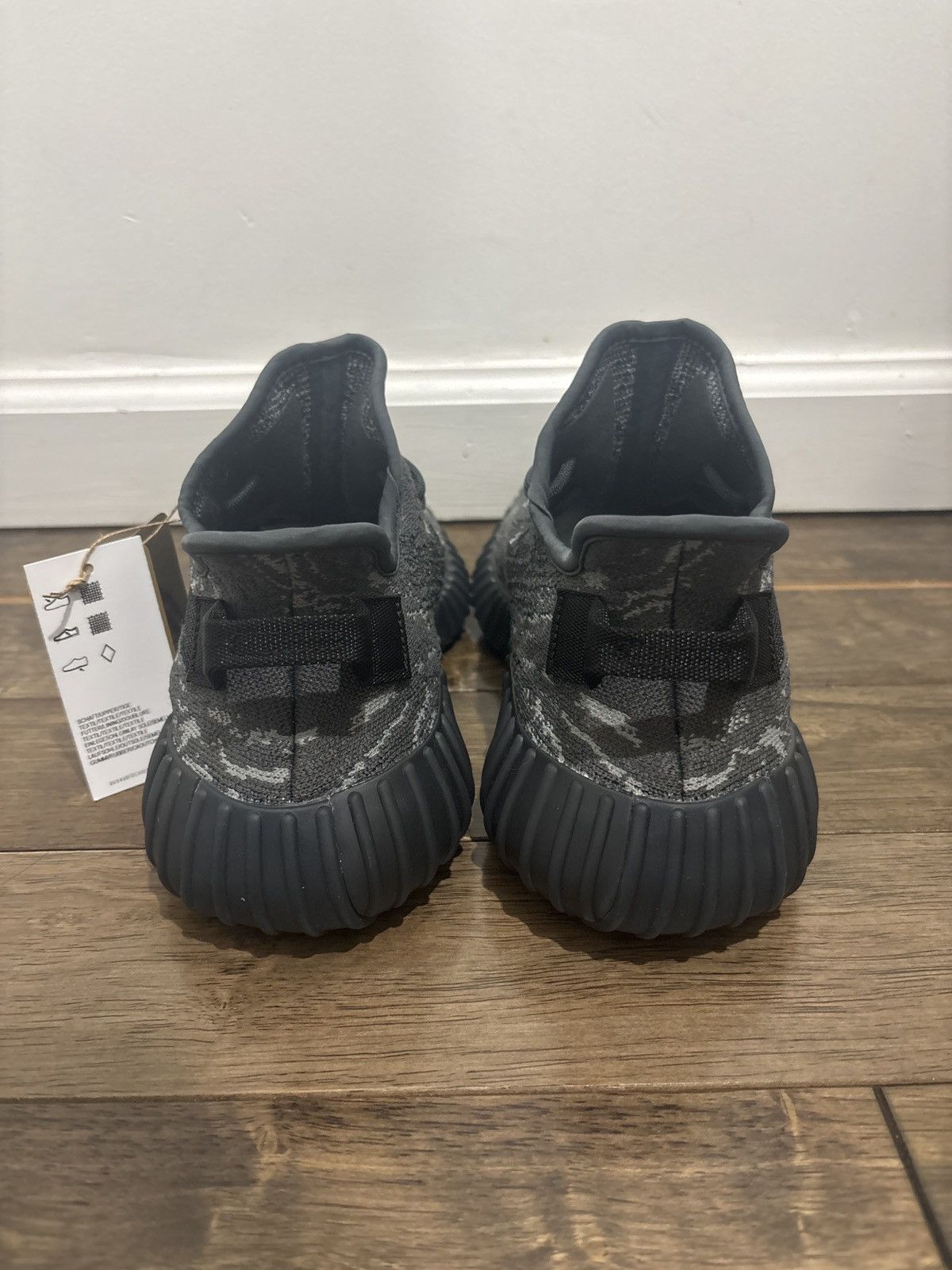 Yeezy Adidas Yeezy Boost 350 V2 ‘MX Dark Salt’ Size 7.5 Men US Size US 7.5 / EU 40-41 - 6 Thumbnail