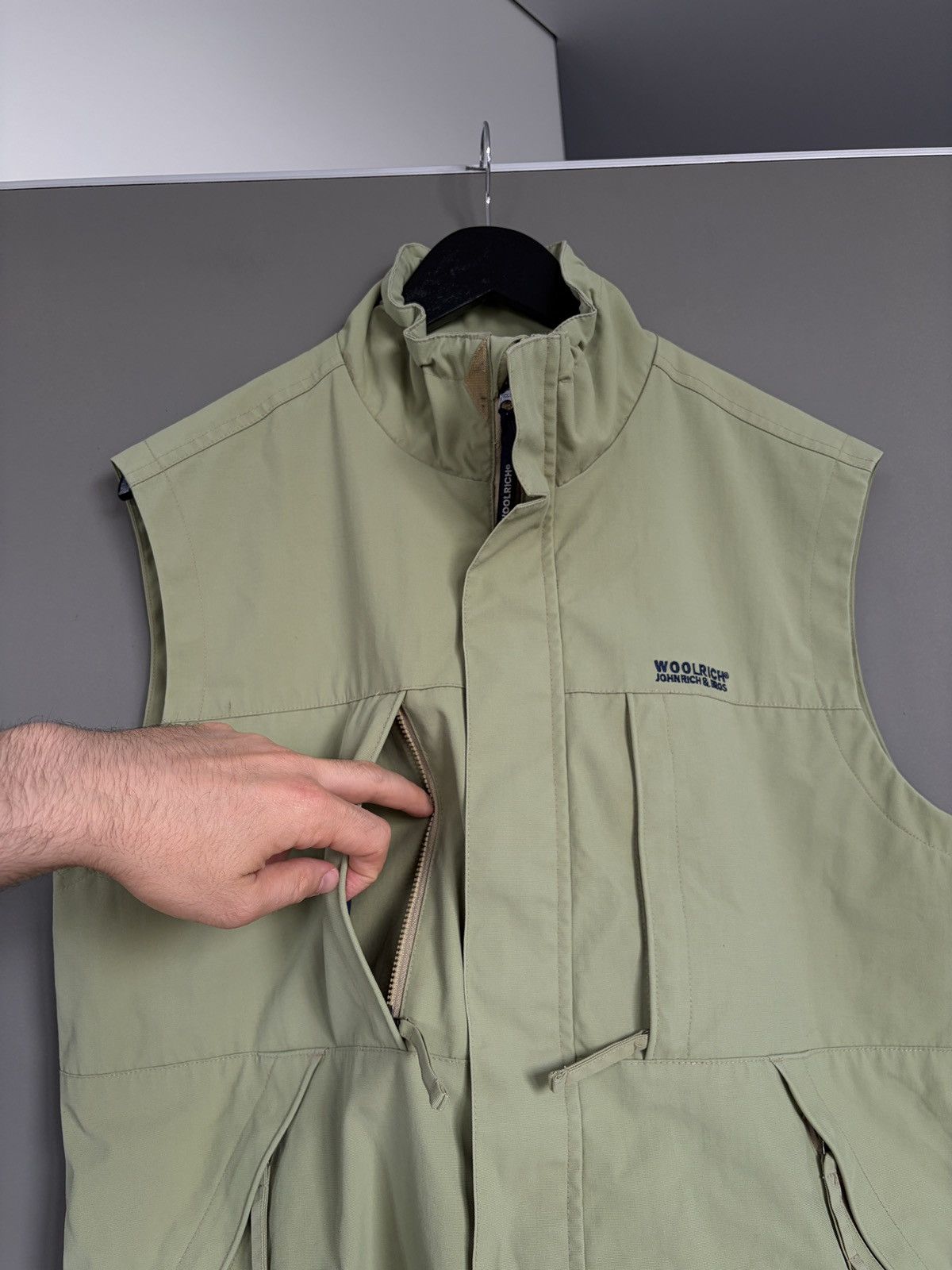 Woolrich Woolen Mills Woolrich Green Multicpocket Cargo Vest Size US L / EU 52-54 / 3 - 9 Thumbnail