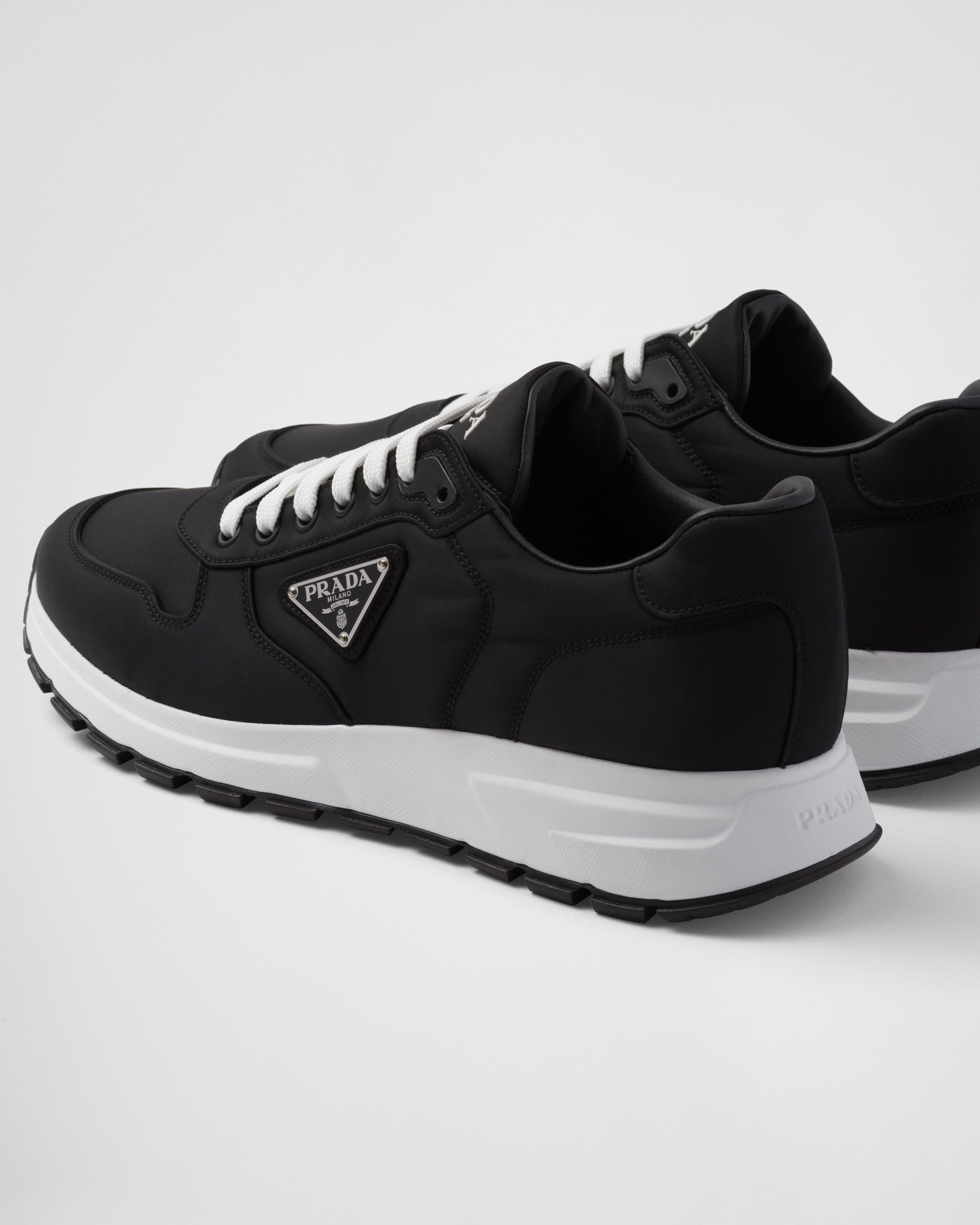 Prada o1bcso1str1025 Prax 01 Re-Nylon Sneakers in Black Size US 8 / EU 41 - 2 Thumbnail