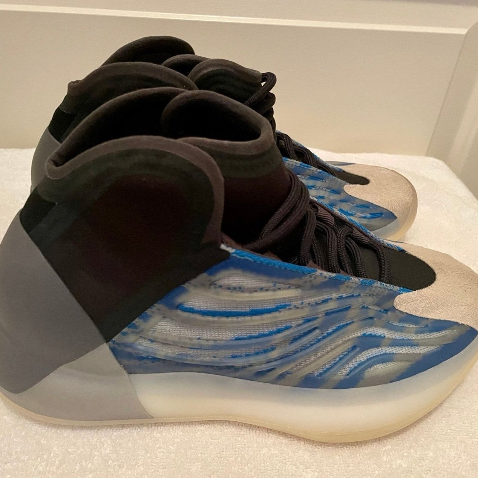 Adidas Adidas Yeezy QNTMZ Basketball Sneaker Size US 6.5 / EU 39-40 - 4 Thumbnail