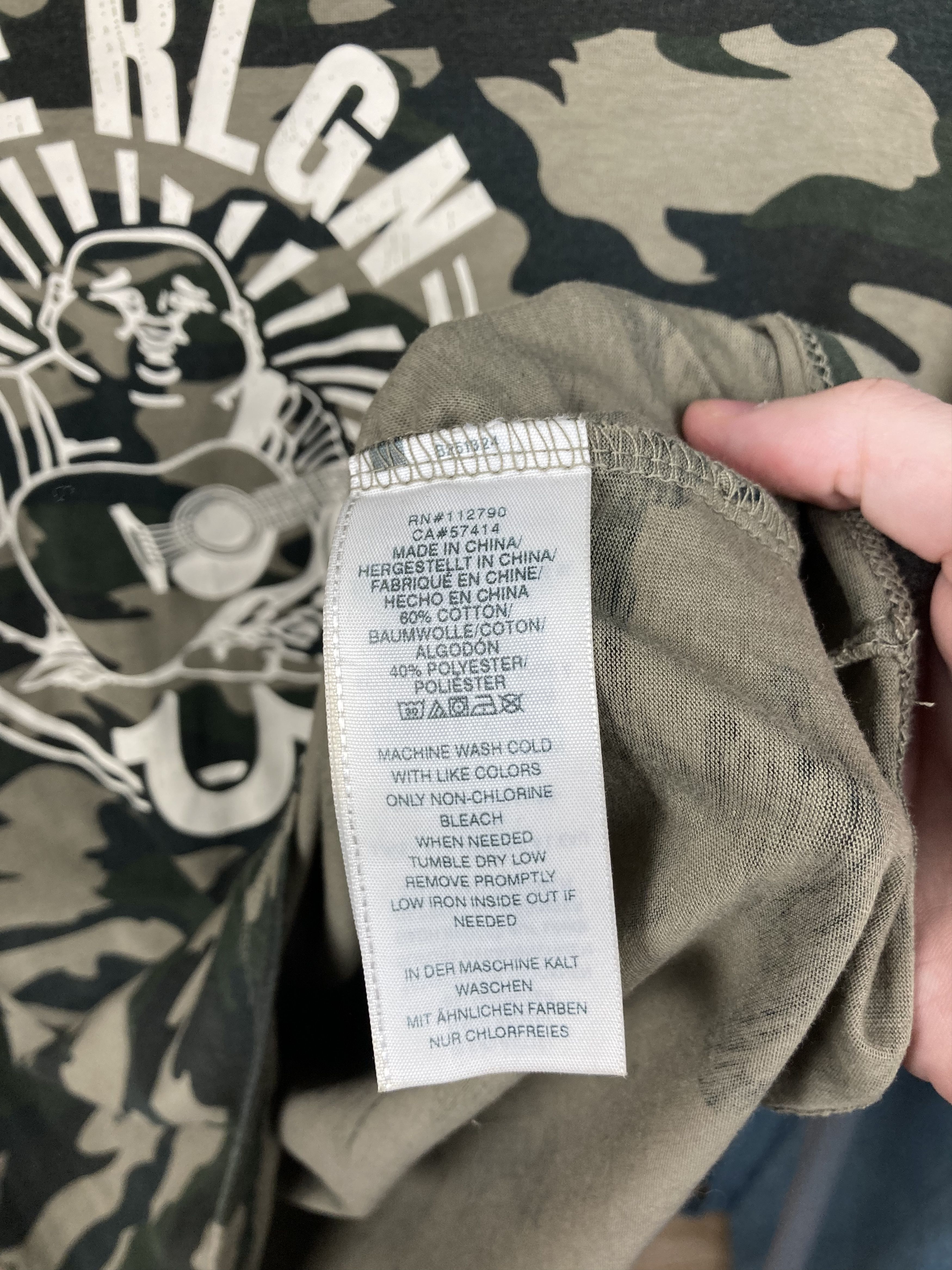 True Religion 00s VTG True Religion Big Logo Rare Camo Color TShirt Size US XL / EU 56 / 4 - 6 Thumbnail