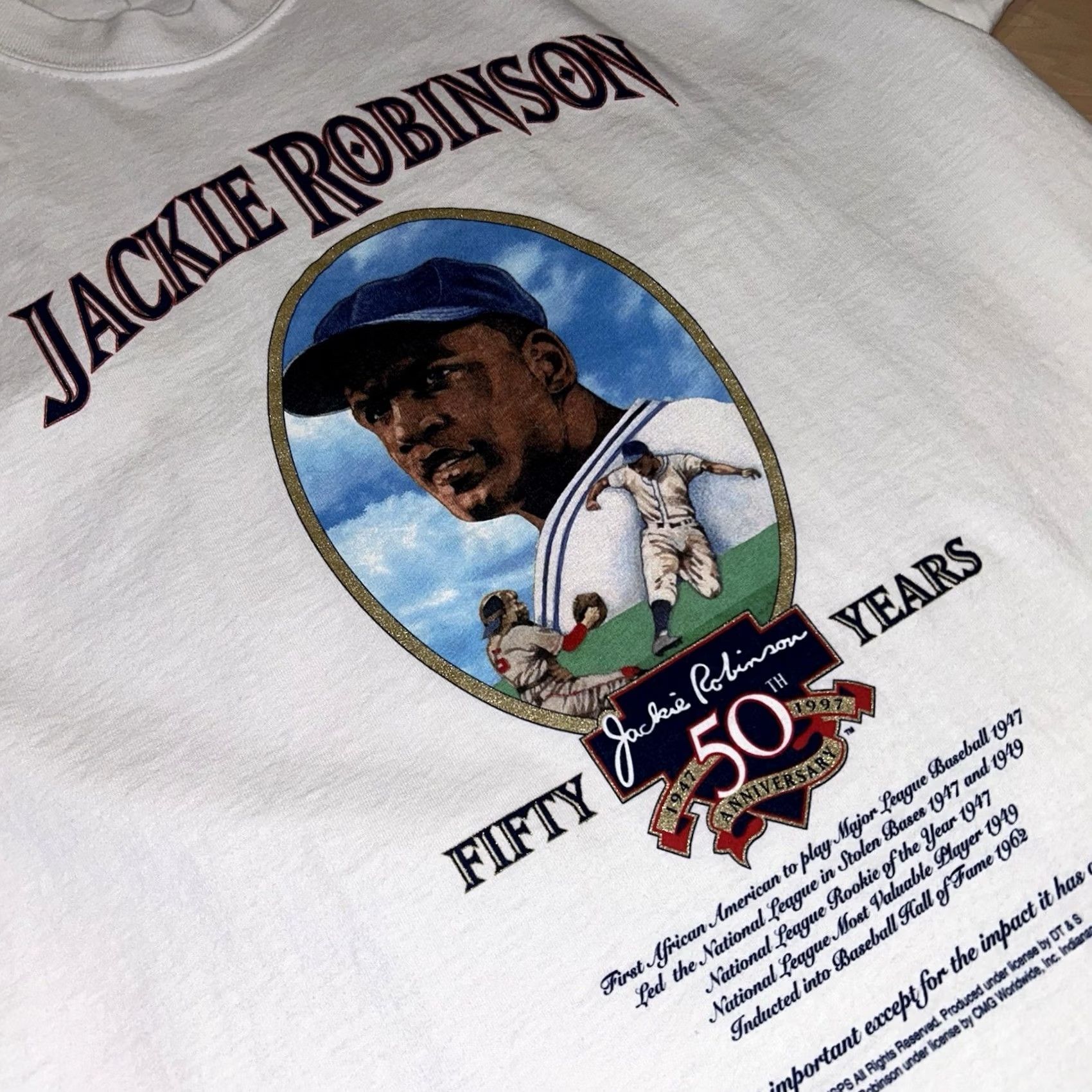 Gildan VINTAGE Jackie Robinson 50th Anniversary 1997 Tee Short Sleeve Men’s Large Baseball Shirt White Knit Cotton Logo Graphic Print Dodgers 90s Mens Size US 33 - 3 Thumbnail