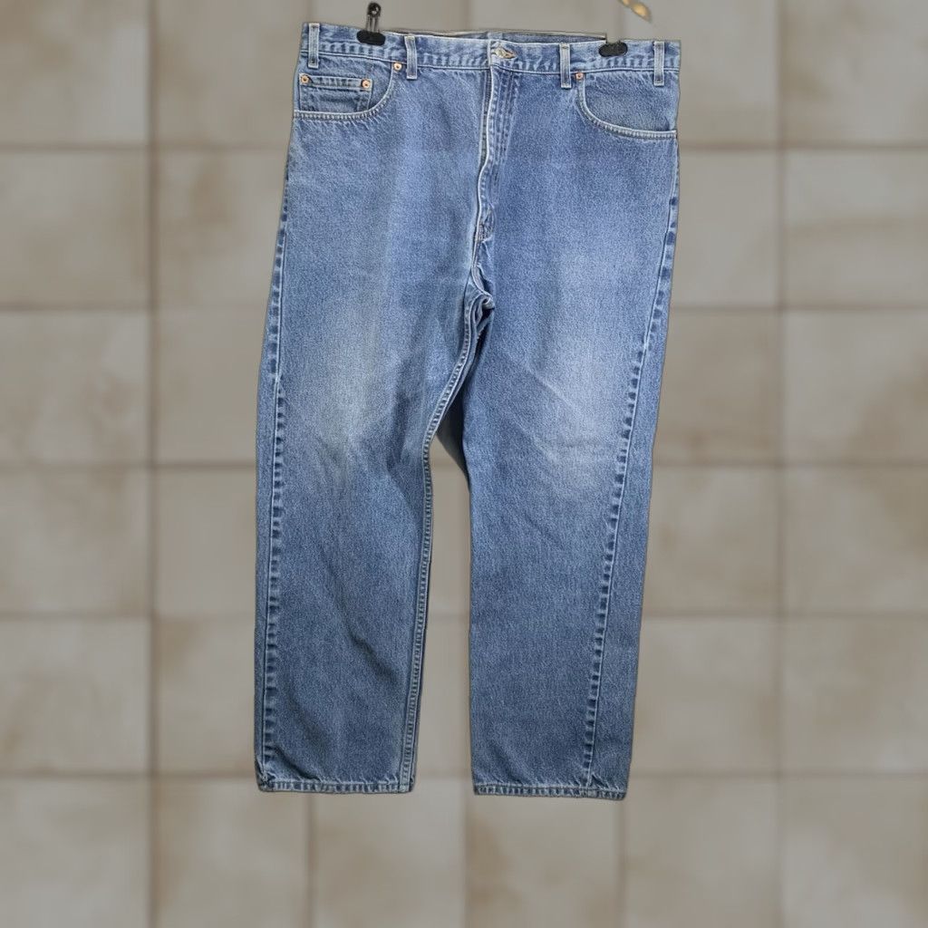 Levi's VINTAGE Levi's 505 Jeans Mens 42x30 Regular Fit Straight Leg Blue Denim Y2K Cowboy USA Made Size US 42 / EU 58 - 1 Thumbnail