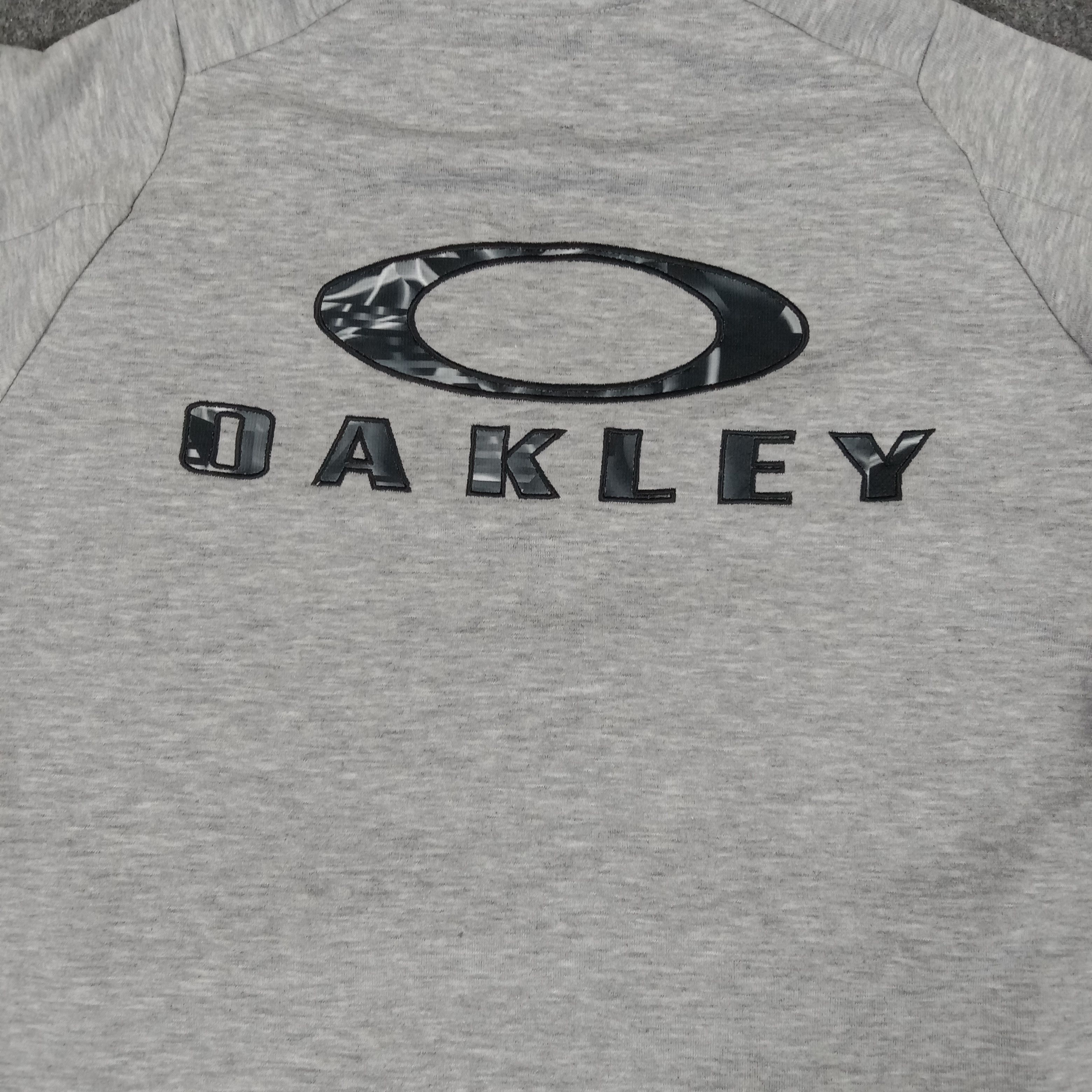 Oakley × Vintage OAKLEY Camo Logo Utility Style Zipper Hoodie Size US M / EU 48-50 / 2 - 14 Thumbnail