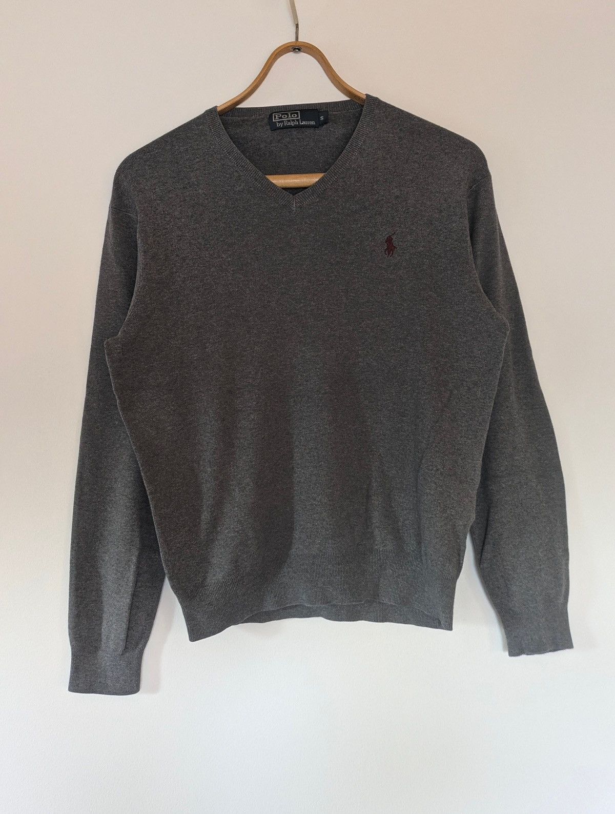 Polo Ralph Lauren 🧥 Polo Ralph Lauren V-Neck Sweater – Grey (Size S) Size US S / EU 44-46 / 1 - 1 Thumbnail