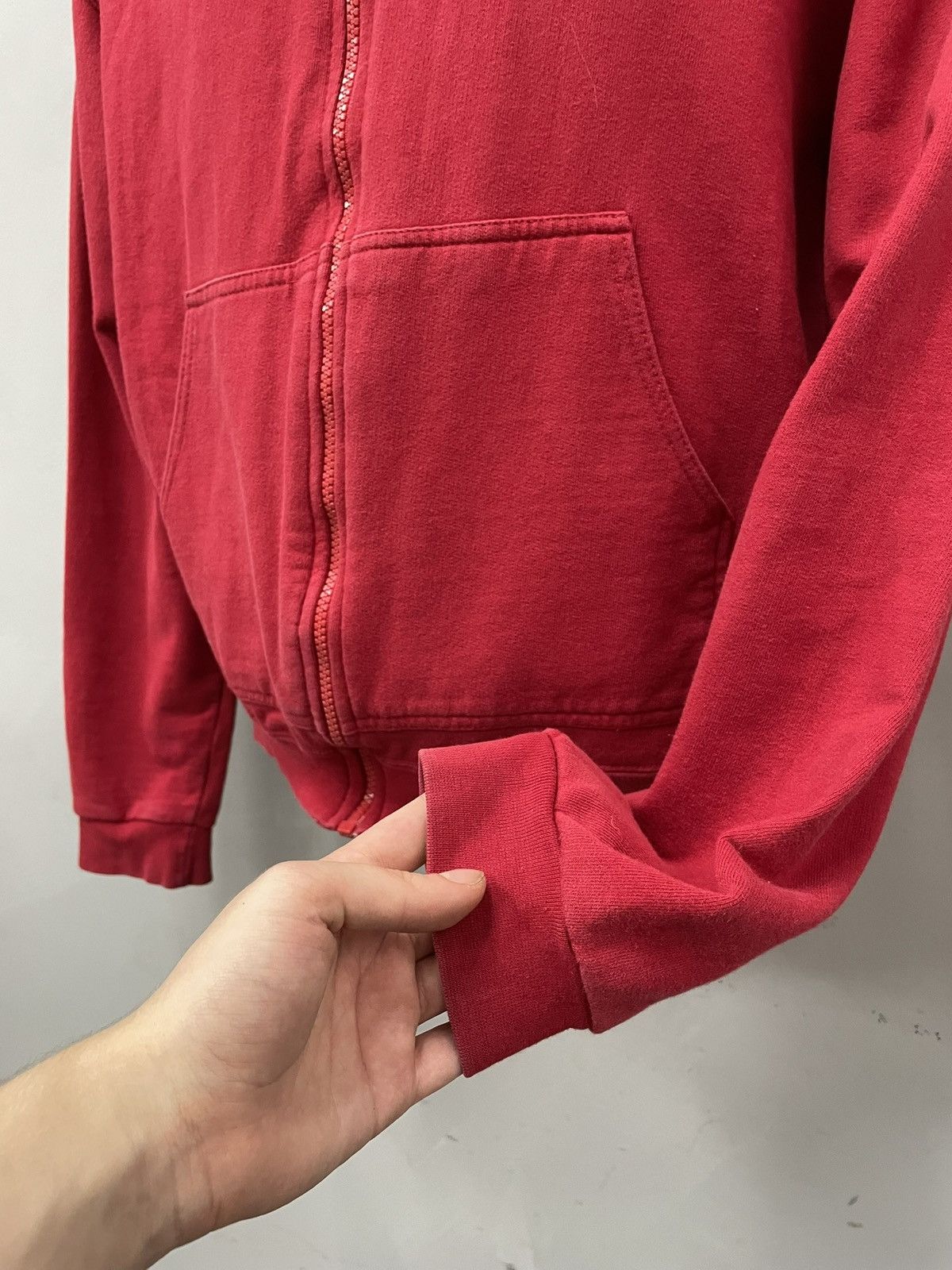 Fubu Fubu Red Zip Up Hoodie Logo Embroidered Size s rap sk8 Size US S / EU 44-46 / 1 - 6 Thumbnail