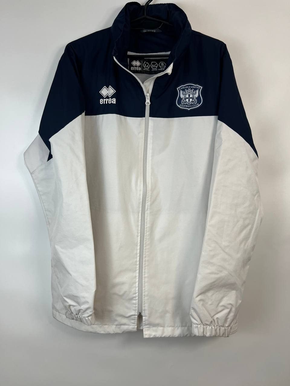 Errea CARLISLE UNITED ERREA ZIP JACKET WHITE SIZE L Size US L / EU 52-54 / 3 - 1 Thumbnail