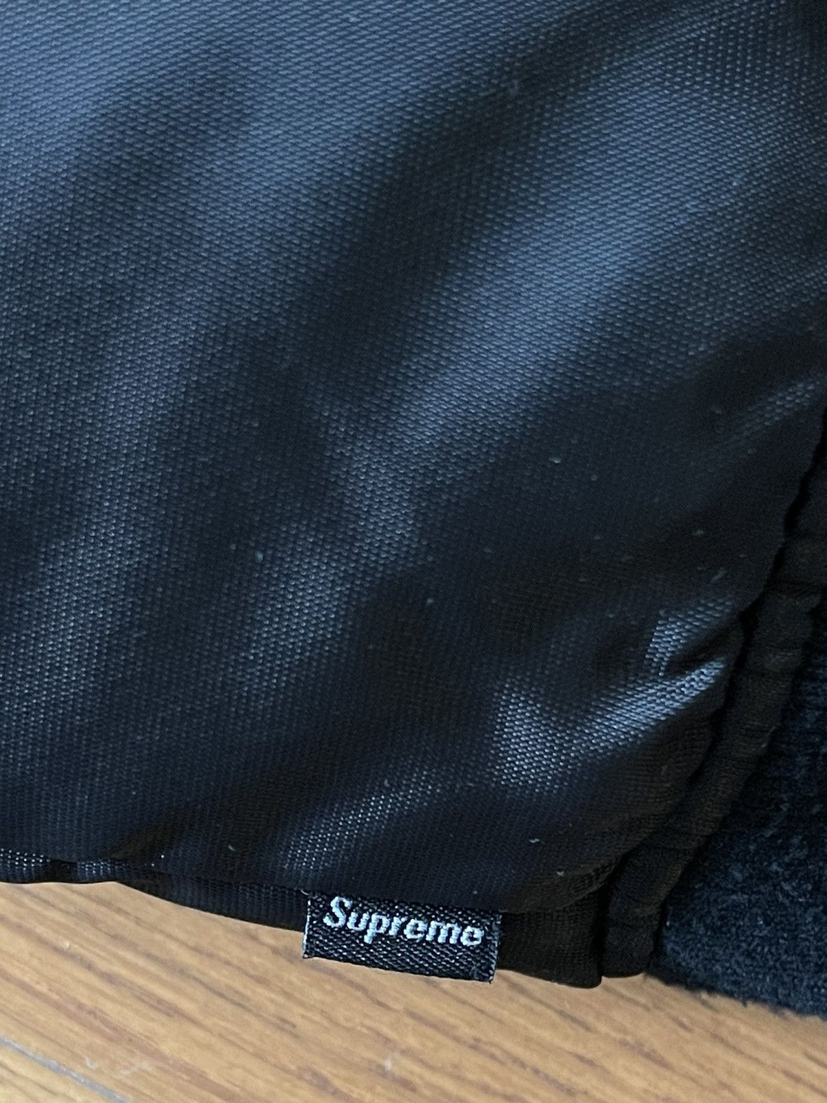 Supreme Black Supreme Script Varsity Puffer Sz. L Size US L / EU 52-54 / 3 - 10 Thumbnail