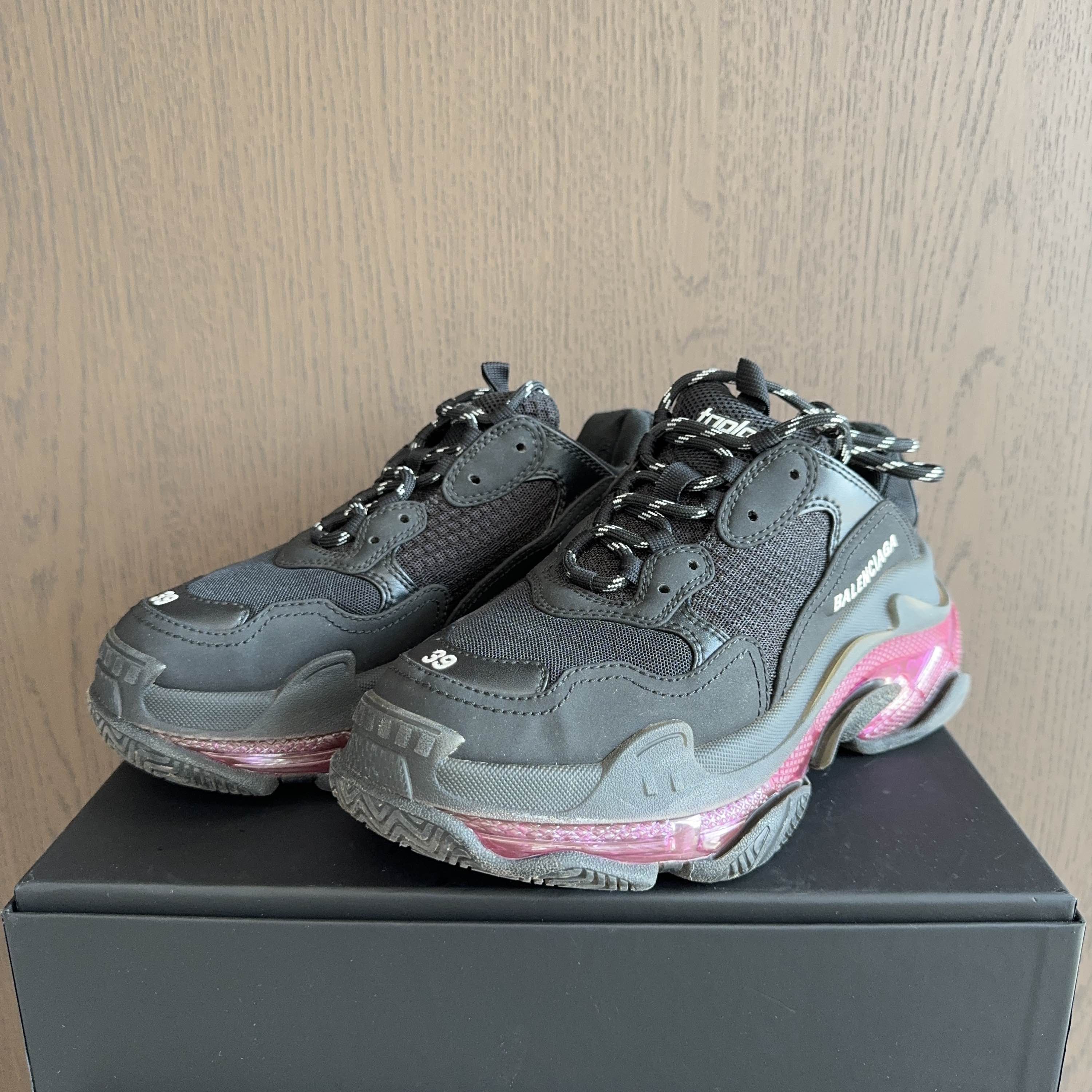 Balenciaga Balenciaga Triple S Clear Sole Sneakers Size 39 Size US 9 / IT 39 - 1 Thumbnail