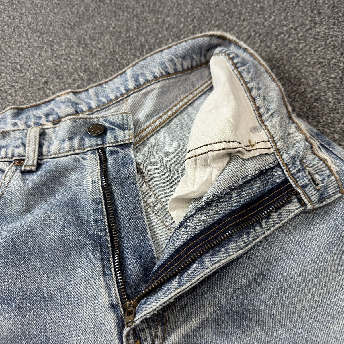 Levi's Vintage Clothing Vintage 80s 503-0217 Light Faded Washed Distressed Denim Size US 31 - 14 Thumbnail