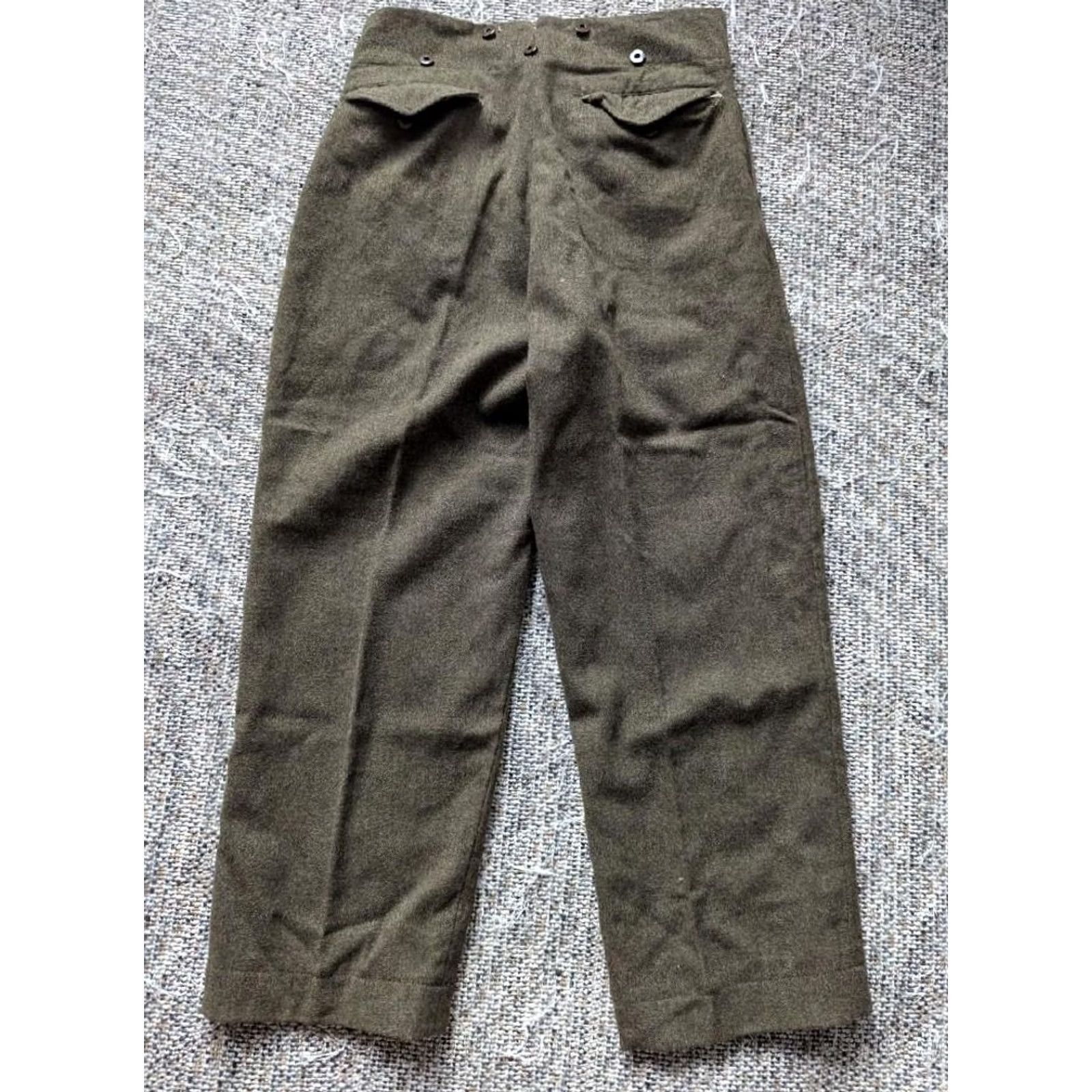 Vintage VINTAGE Miller & Gabbe Limited Army pants 32x30 Wool Green Men 1957 Canada CADET WWII Military Pants Mens Green Wool 32x30 Canada 1957 Size US 32 / EU 48 - 6 Thumbnail