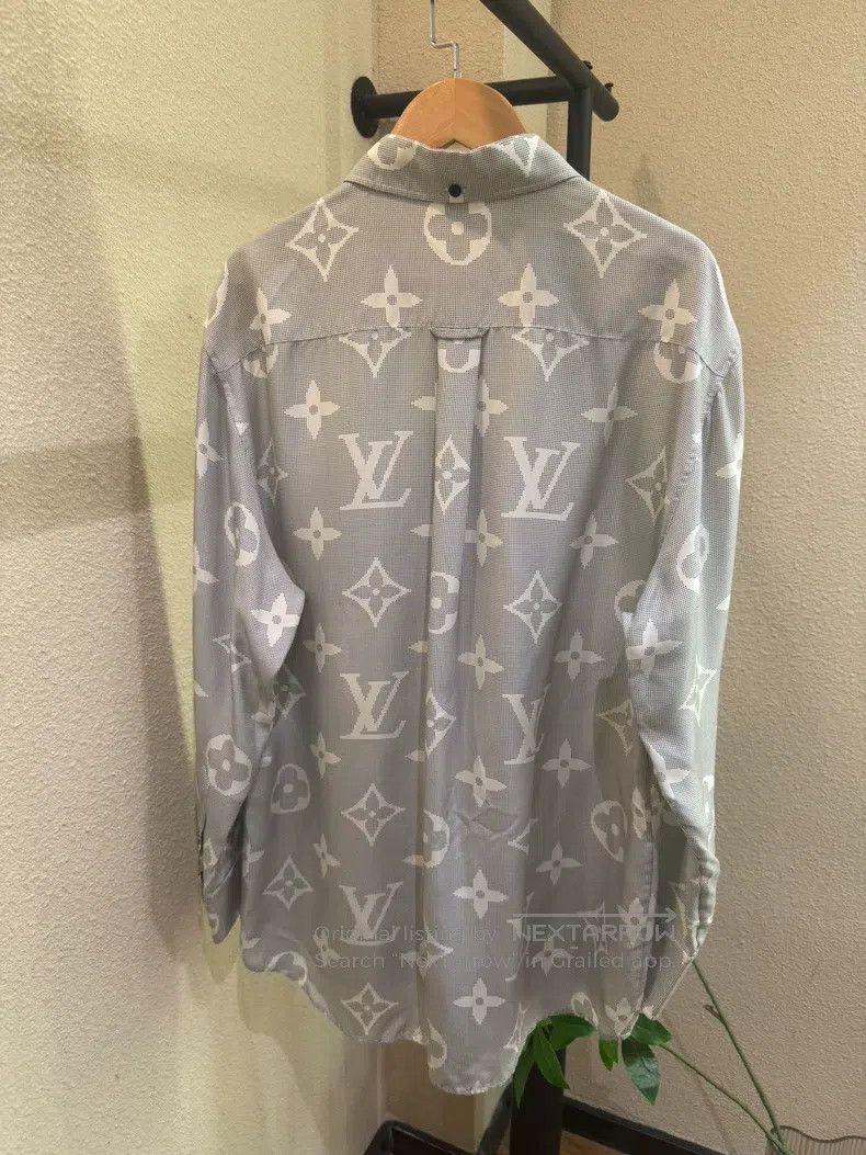 Louis Vuitton Louis Vuitton Grey full print shirt Size XS / US 0-2 / IT 36-38 - 2 Thumbnail