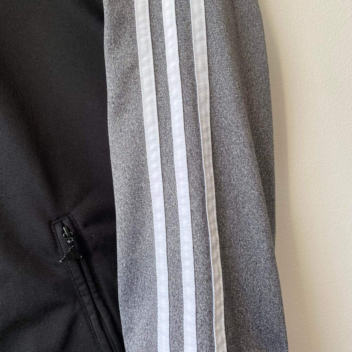 Adidas Adidas Big Logo Zip Vintage Size US M / EU 48-50 / 2 - 4 Thumbnail