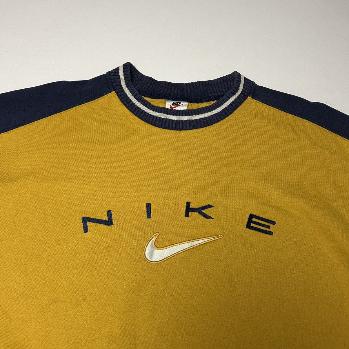 Nike Vintage Nike 90’s Sweatshirt Y2K Big Logo Swoosh RARE Size US L / EU 52-54 / 3 - 2 Thumbnail