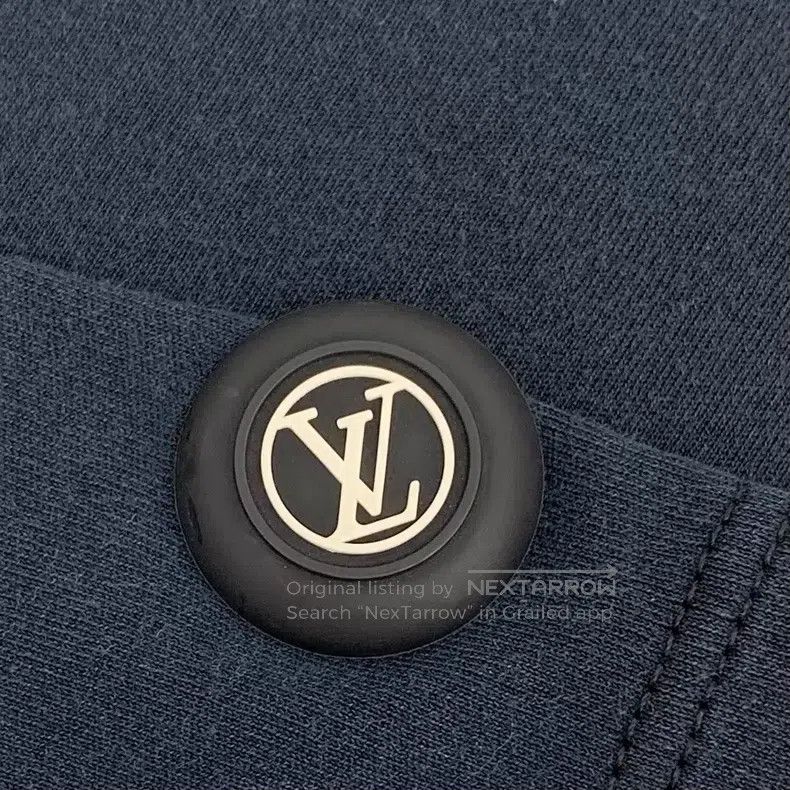 Louis Vuitton Louis Vuitton Black logo monogrammed cotton crewneck T-shi Size US L / EU 52-54 / 3 - 5 Thumbnail