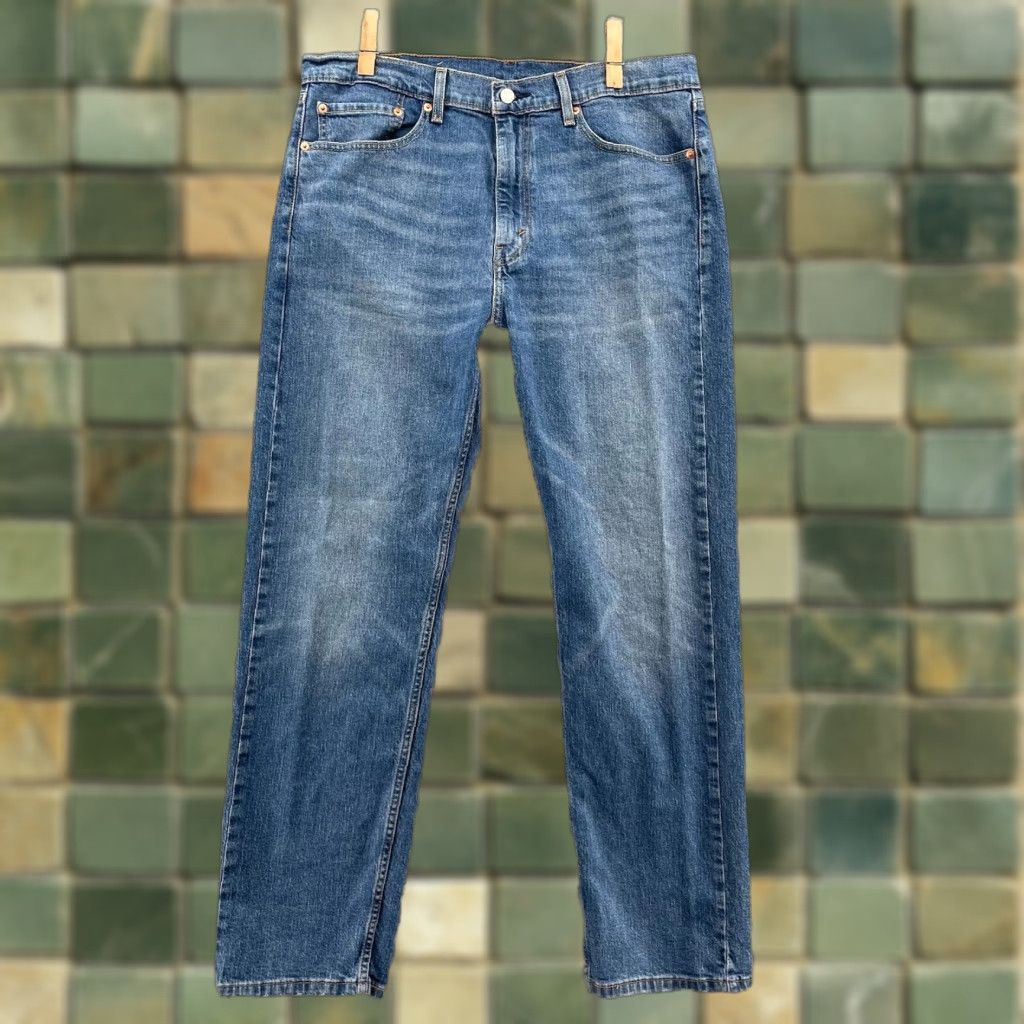 Levi's Levi's 505 Jeans Mens 36x31 Blue Denim Straight 5-Pocket Classic Comfortable Streetwear 90s Grunge USA Vintage Skater Mens Size US 36 / EU 52 - 1 Thumbnail