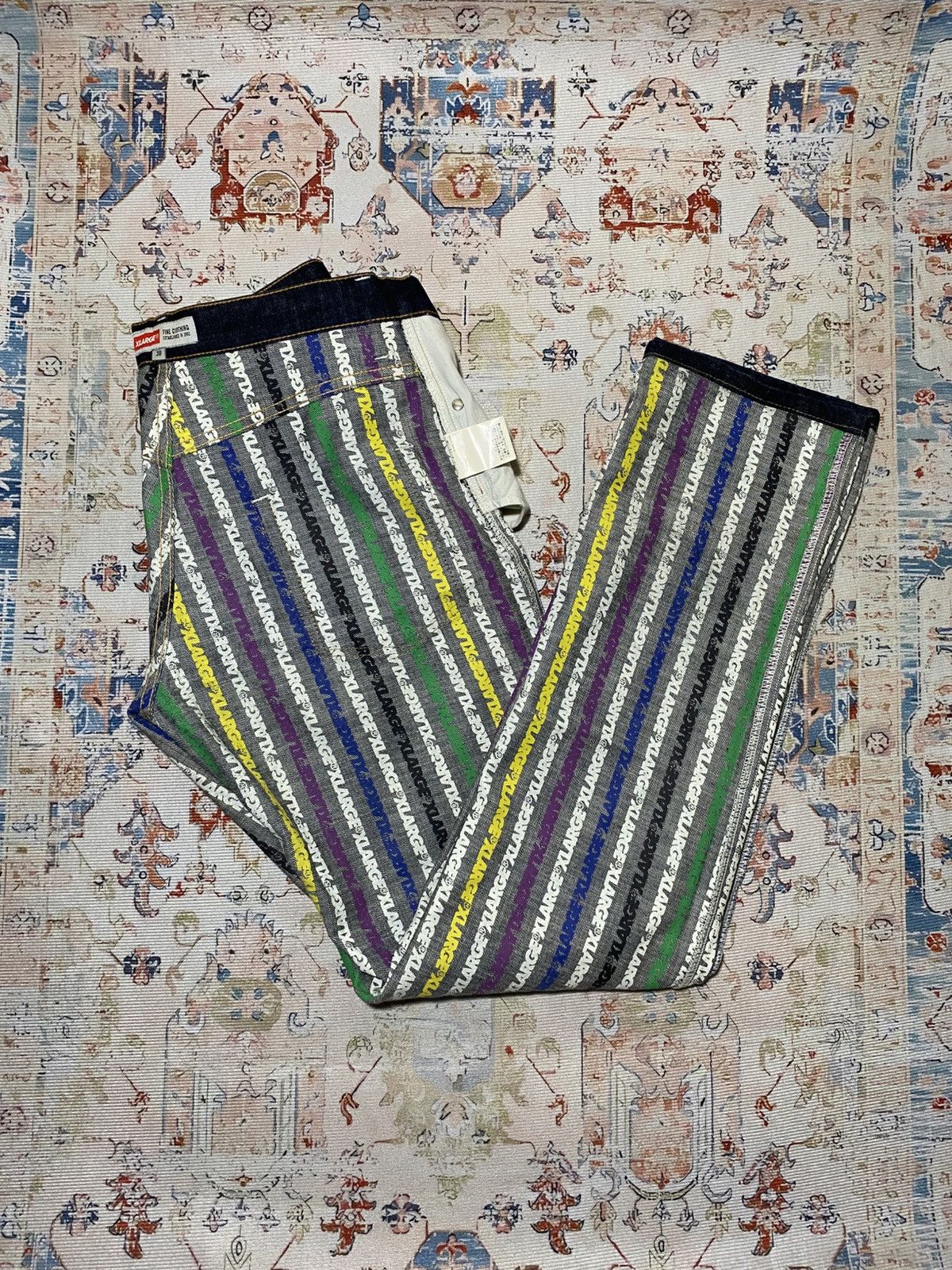 X-LARGE Xlarge Graphic Overprint Multicolor Denim Size US 30 / EU 46 - 8 Thumbnail