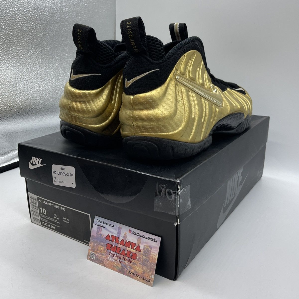 Nike Air foamposite metallic gold Size US 10 / EU 43 - 5 Thumbnail