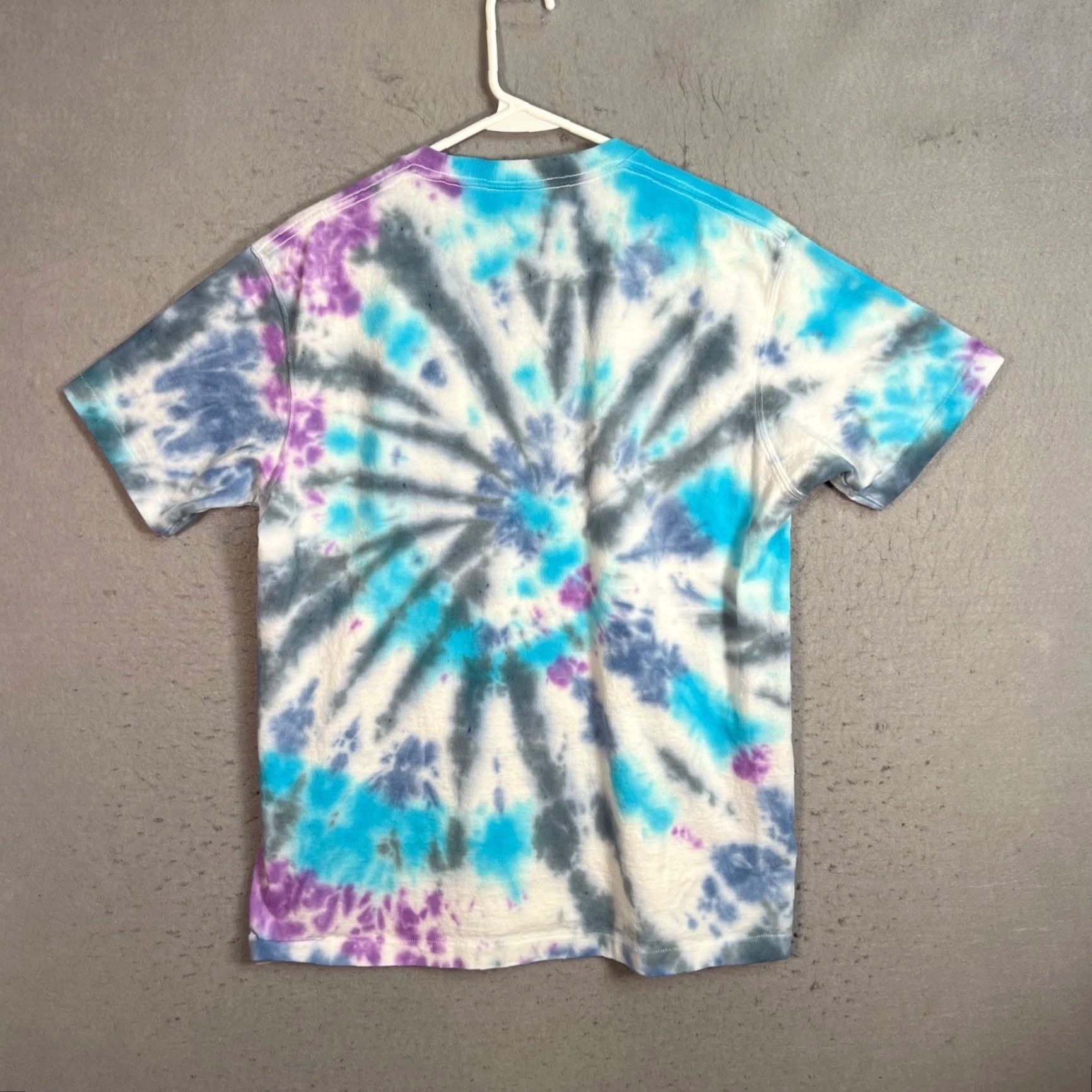 Uniqlo Uniqlo U Mens Size Small Tie-Dye T-Shirt 100% Cotton Short Sleeve Crew Neck Multicolor All Seasons Summer Spring Fall 2020-2029 Mens Size US S / EU 44-46 / 1 - 2 Thumbnail