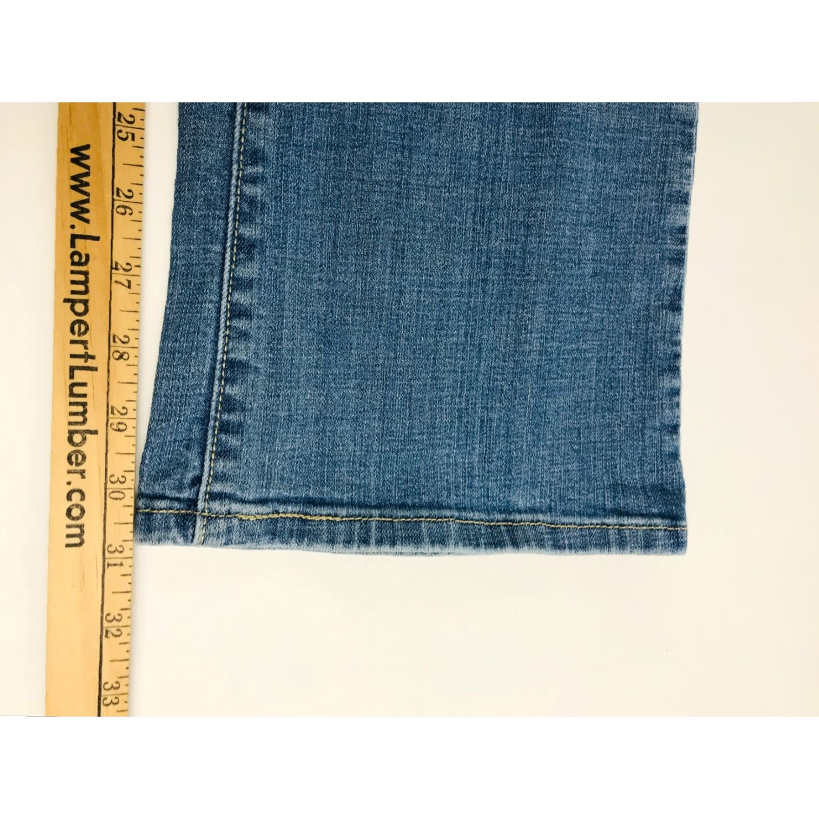 Levi's Levi's Jeans Women's 10 Medium Blue Denim Bootcut Slimming 521 Regular Inseam 31" Pants Size 32" / US 10 / IT 46 - 5 Thumbnail