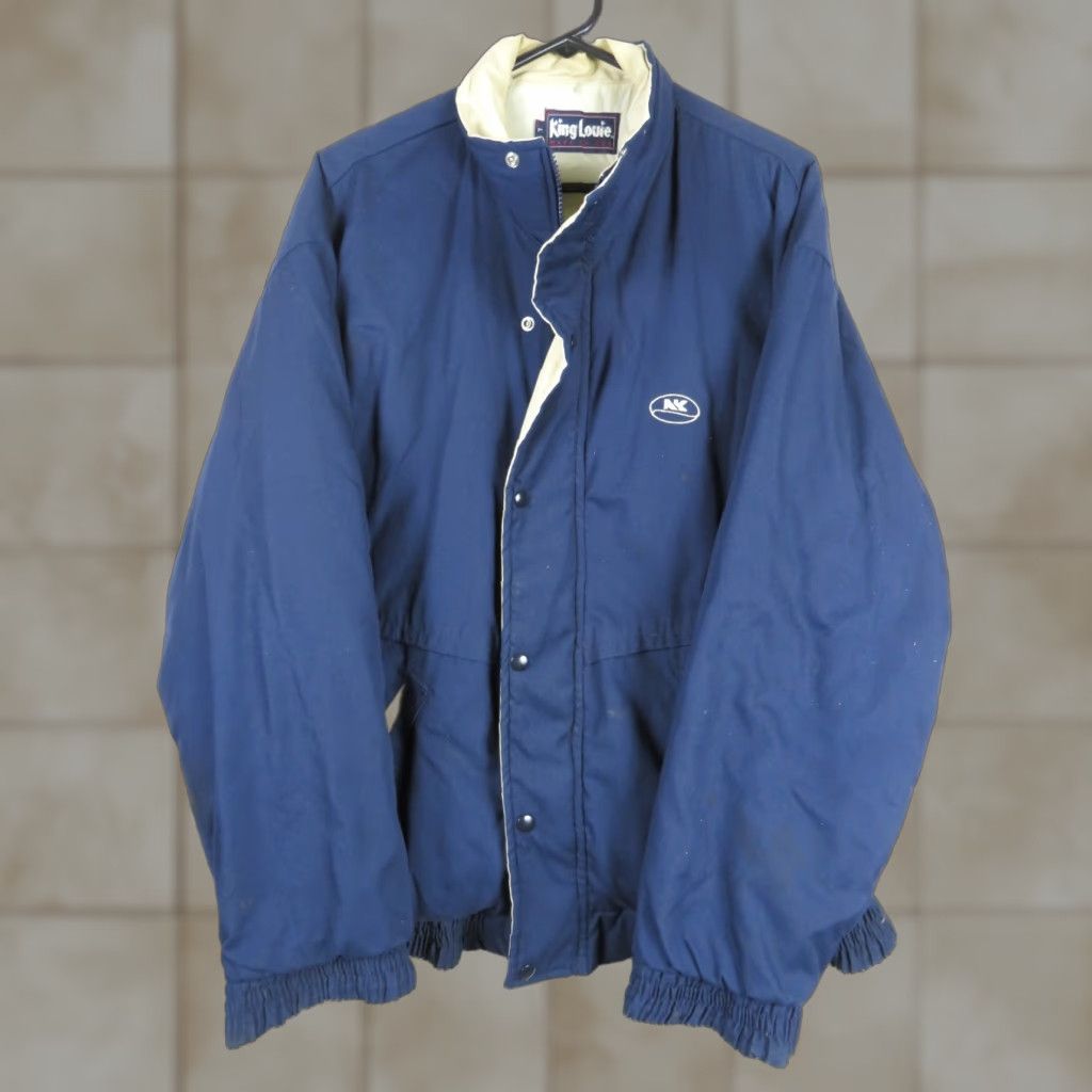 Vintage VINTAGE King Louie USA Jacket Bomber Navy Blue L Men Pro Fit Full Zip Lined Pockets USA Theme Classic ثبت Size US L / EU 52-54 / 3 - 1 Thumbnail
