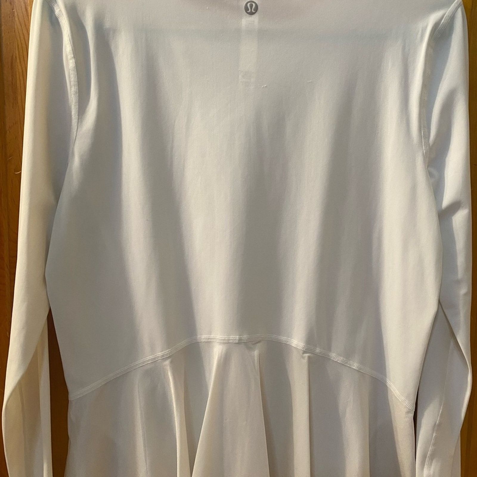 Lululemon Chic lululemon white sz 8 Size M / US 6-8 / IT 42-44 - 4 Thumbnail