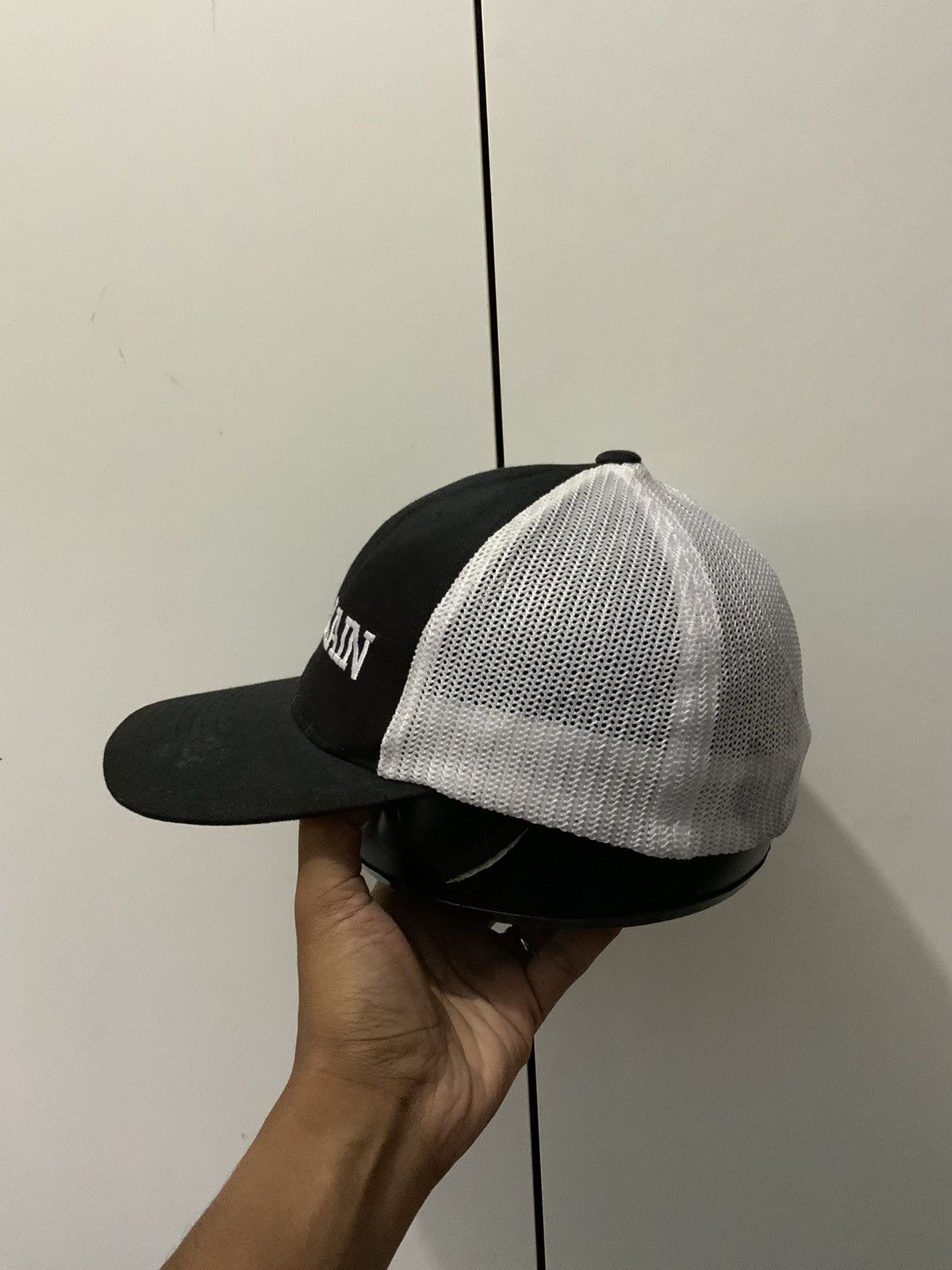 Hat Club Fishbrain Yupoong Flexi Spellout Fitted trucker Hat Size ONE SIZE - 2 Thumbnail