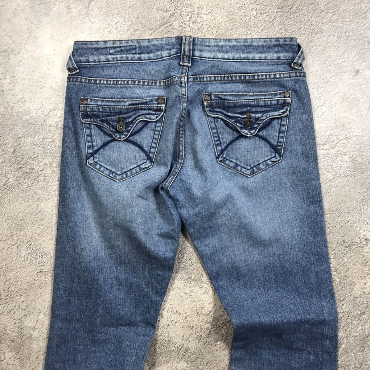 Vintage Vintage Y2K Distressed Flared Jeans Grunge Baggy Logo 32 Size 32" / US 10 / IT 46 - 5 Thumbnail