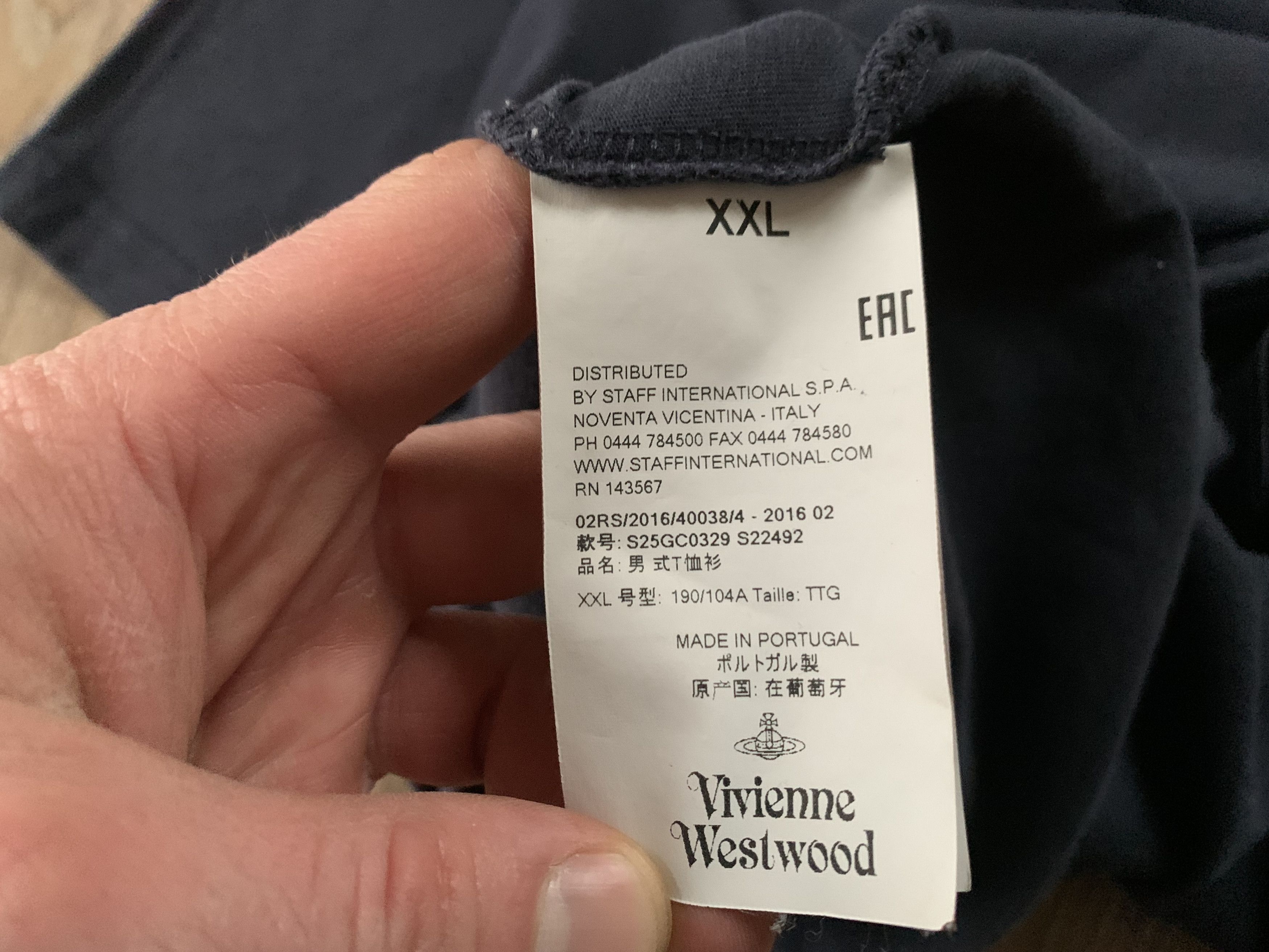 Vivienne Westwood Vintage Vivienne Westwood Basic Navy Blue T-Shirt Size US XL / EU 56 / 4 - 7 Thumbnail